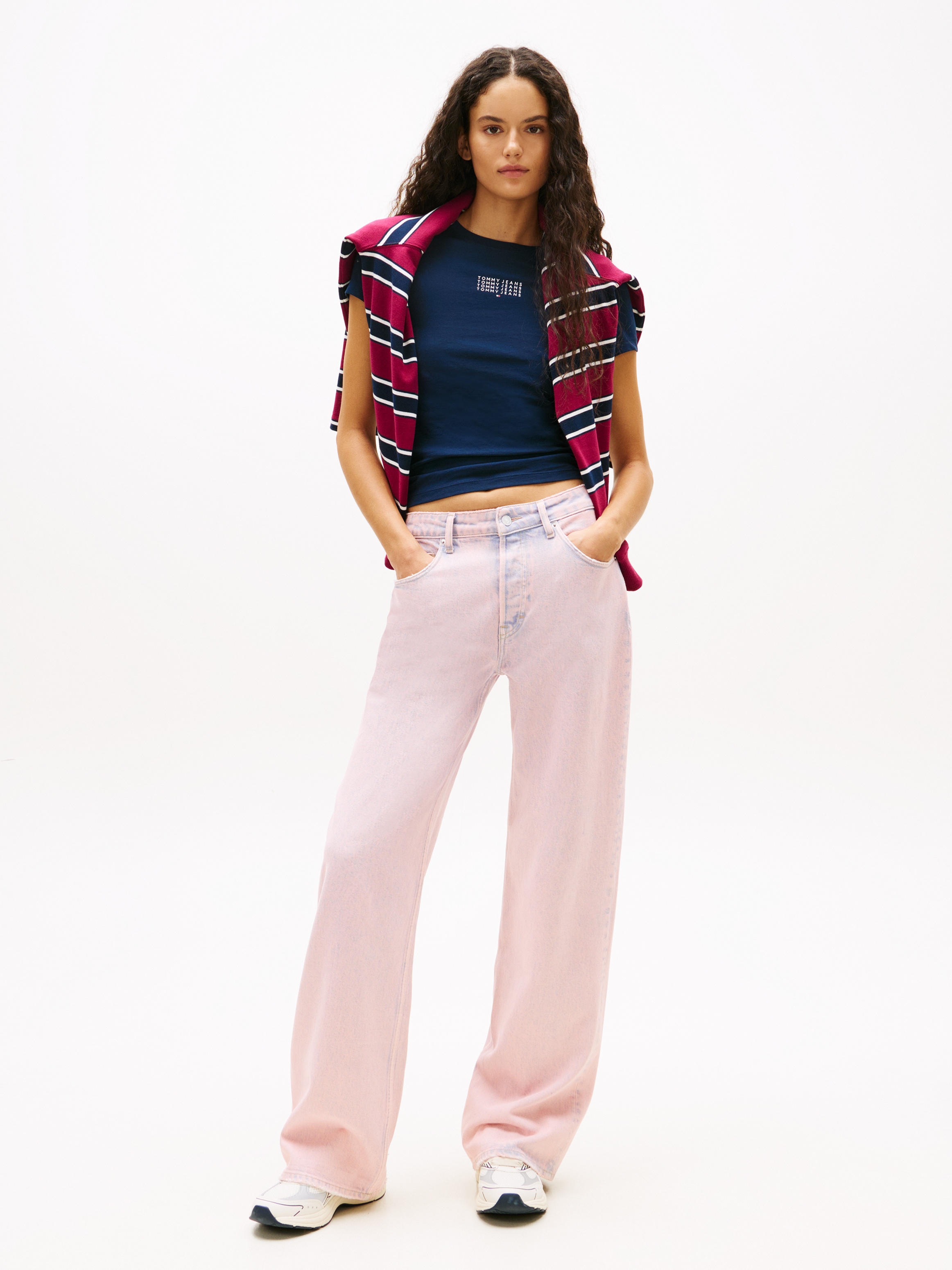 Tommy Jeans Kurzarmshirt »TJW SLIM TOMMY 85 RIB SS TEE« in gerippter Struktur