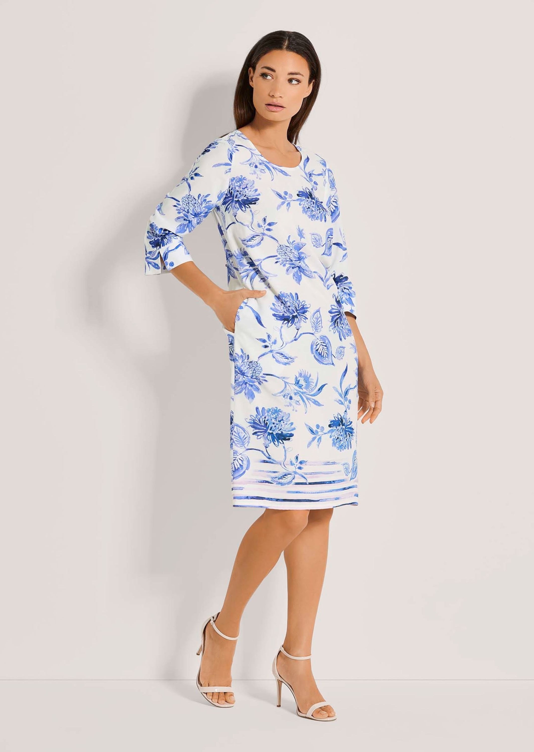 MADELEINE Sommerkleid »Druckkleid Rundhals-Kleid mit Unikat-Print«