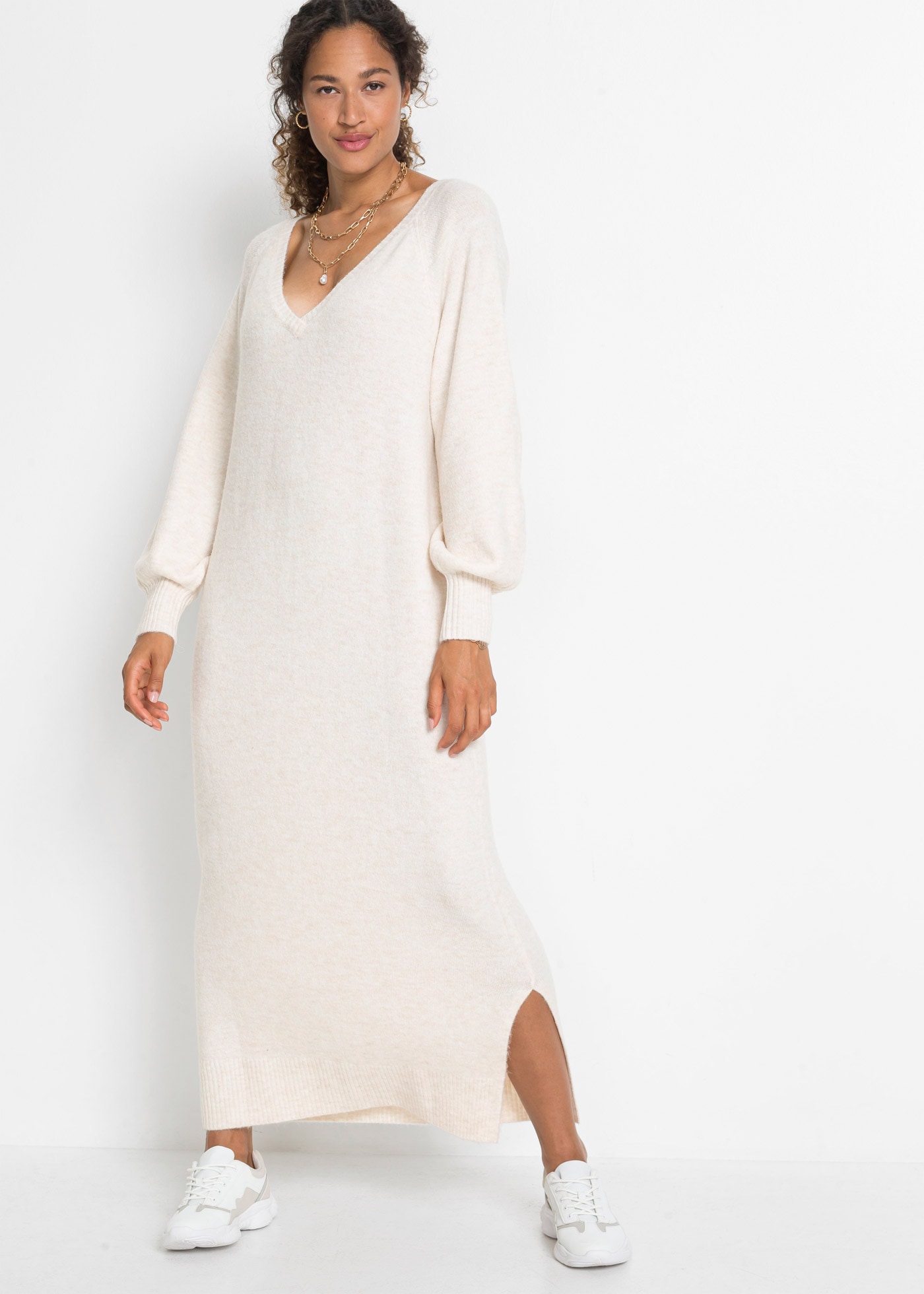 bonprix Strickkleid »Oversized Strickkleid in Midilänge« Oversized Strickkleid in Midilänge mit Ballonärmeln und V-Ausschnitt