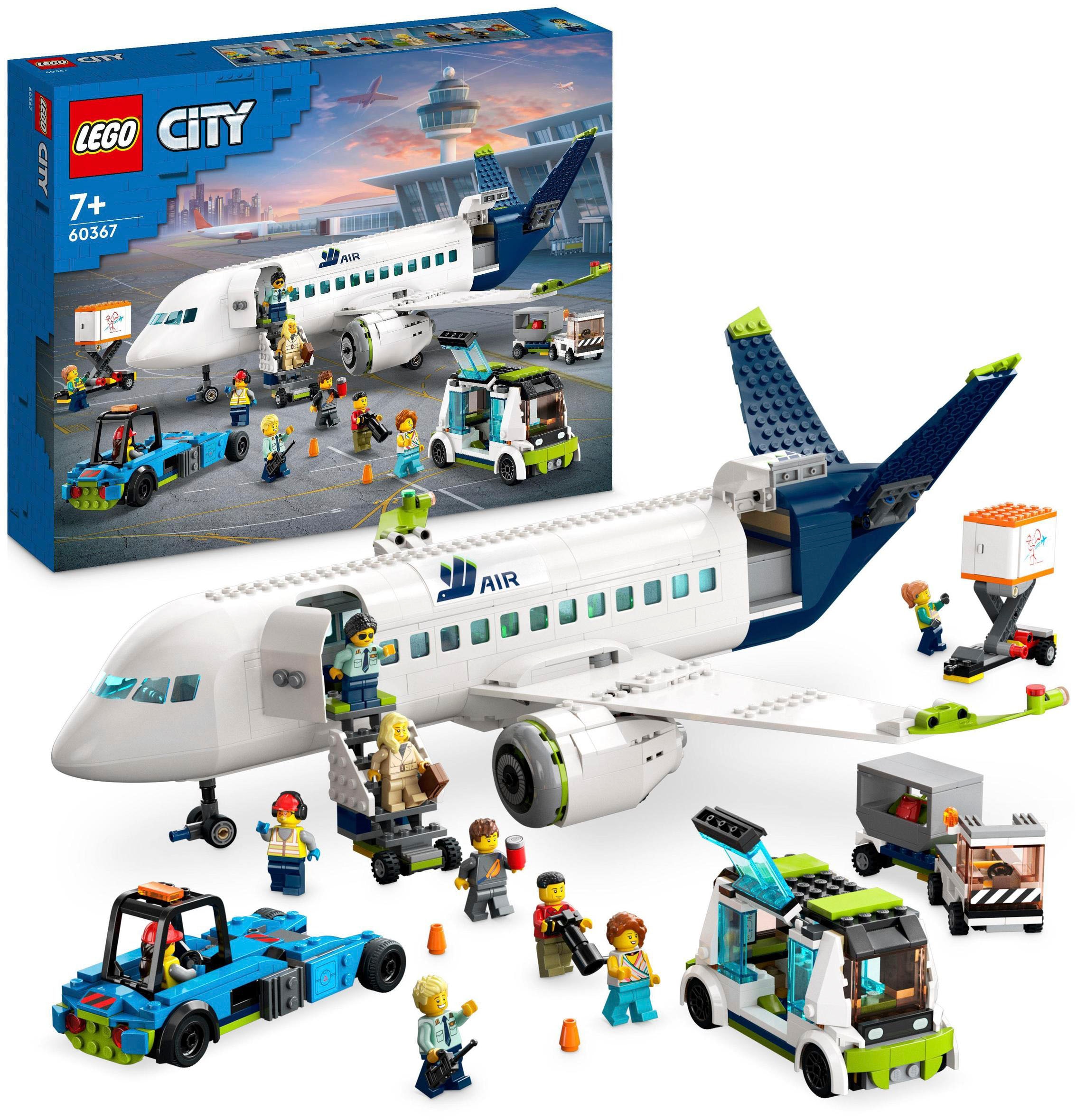 Konstruktionsspielsteine »Passagierflugzeug (60367), LEGO® City«, (913 St.), Made in...