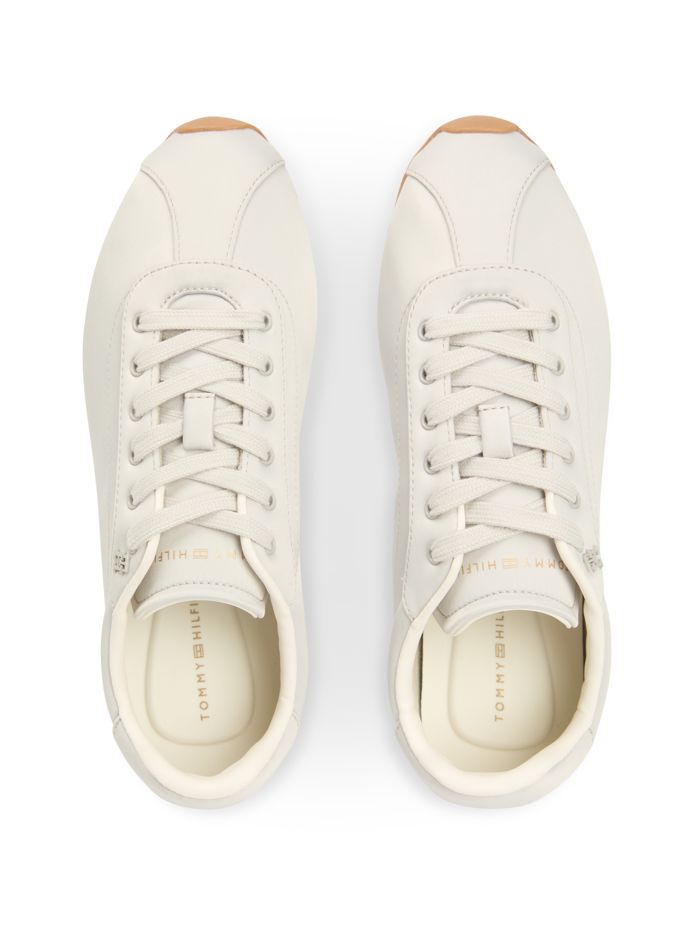 Tommy Hilfiger Sneaker »TH BELLA LOW RUNNER SATIN«  Freizeitschuh, Halbschuh, Schnürer mit seitlichem TH-Logo