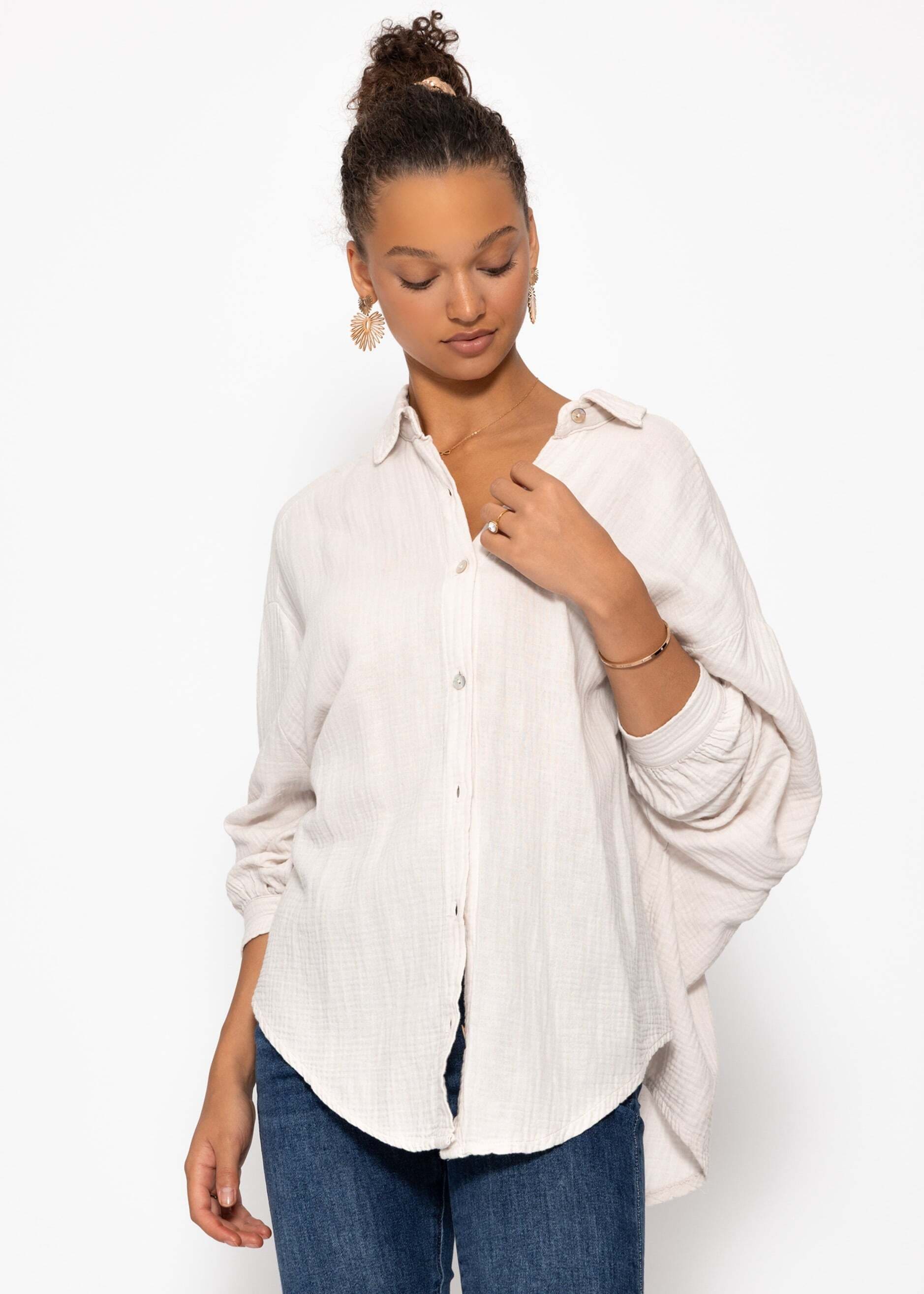SASSYCLASSY Blusentop »Musselin Blusen Set« Gemütliche Baumwollblusen mit Perlmuttknöpfen Hellgrün-Hellbeige