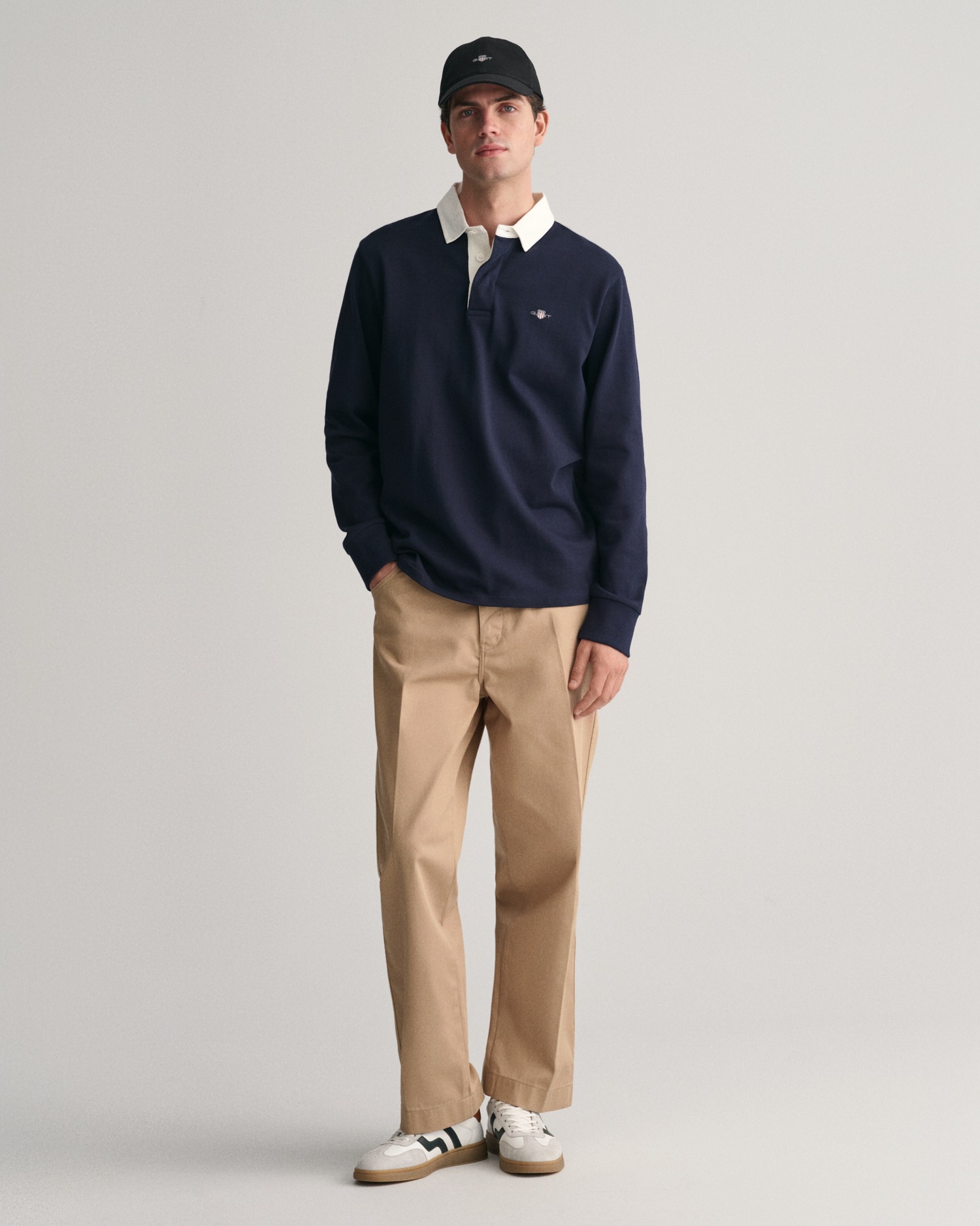 Gant Rugbyshirt »REG SHIELD HEAVY RUGGER« mit Logostickerei auf der Brust