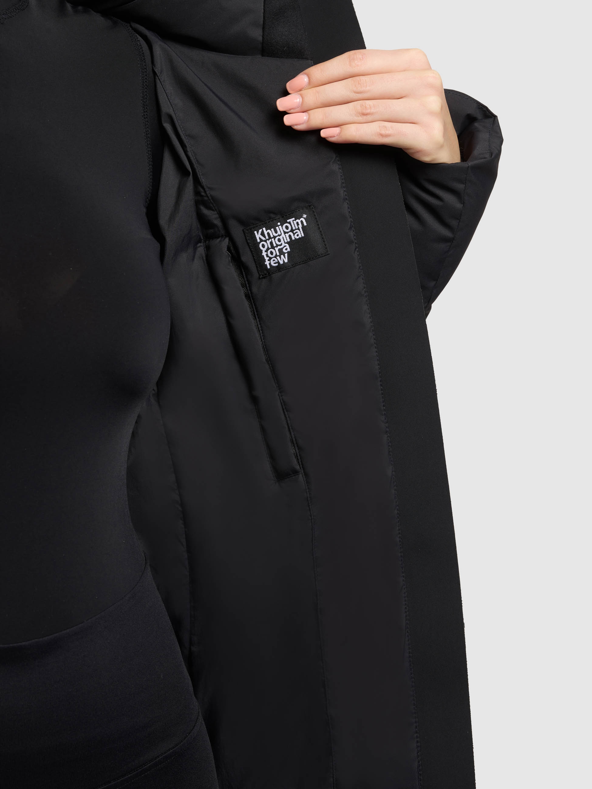 khujo Steppjacke »TANARE5« mit Kapuze Reißverschlusstaschen mit Fleecefutter