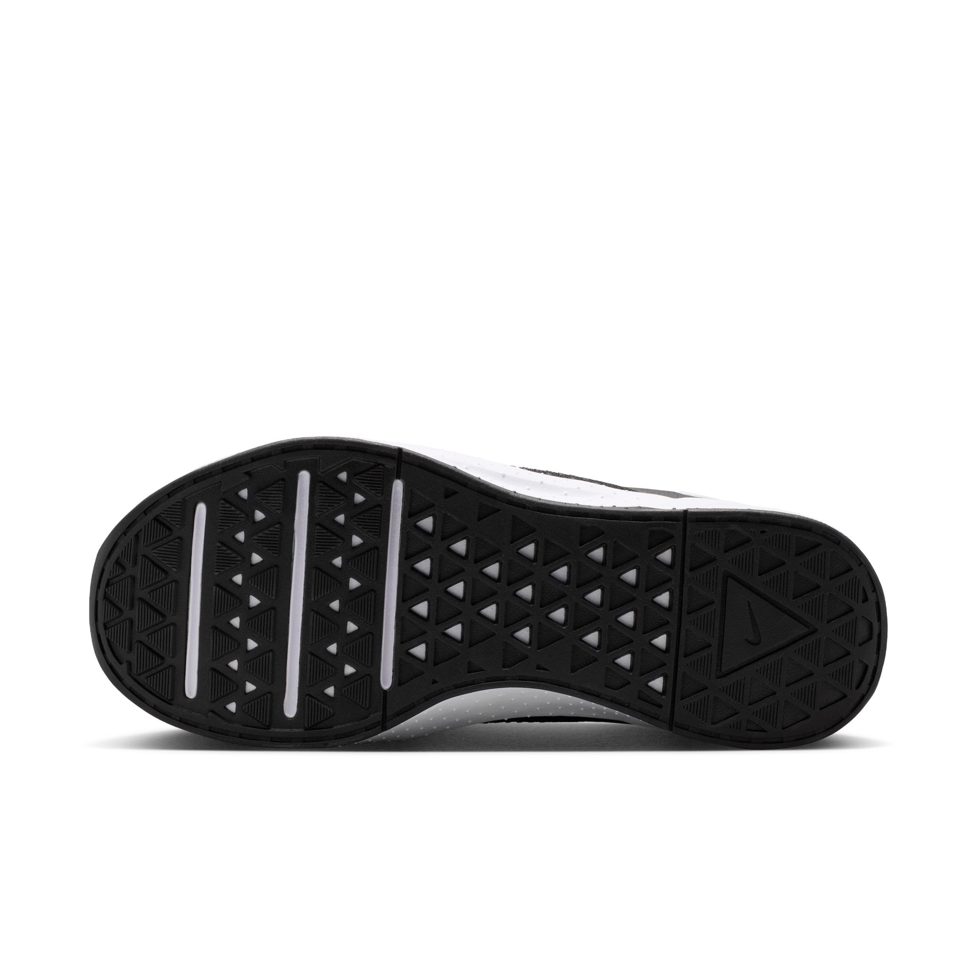 Nike Trainingsschuh »MC TRAINER 4«  ideal für Gym und Fitnessstudio