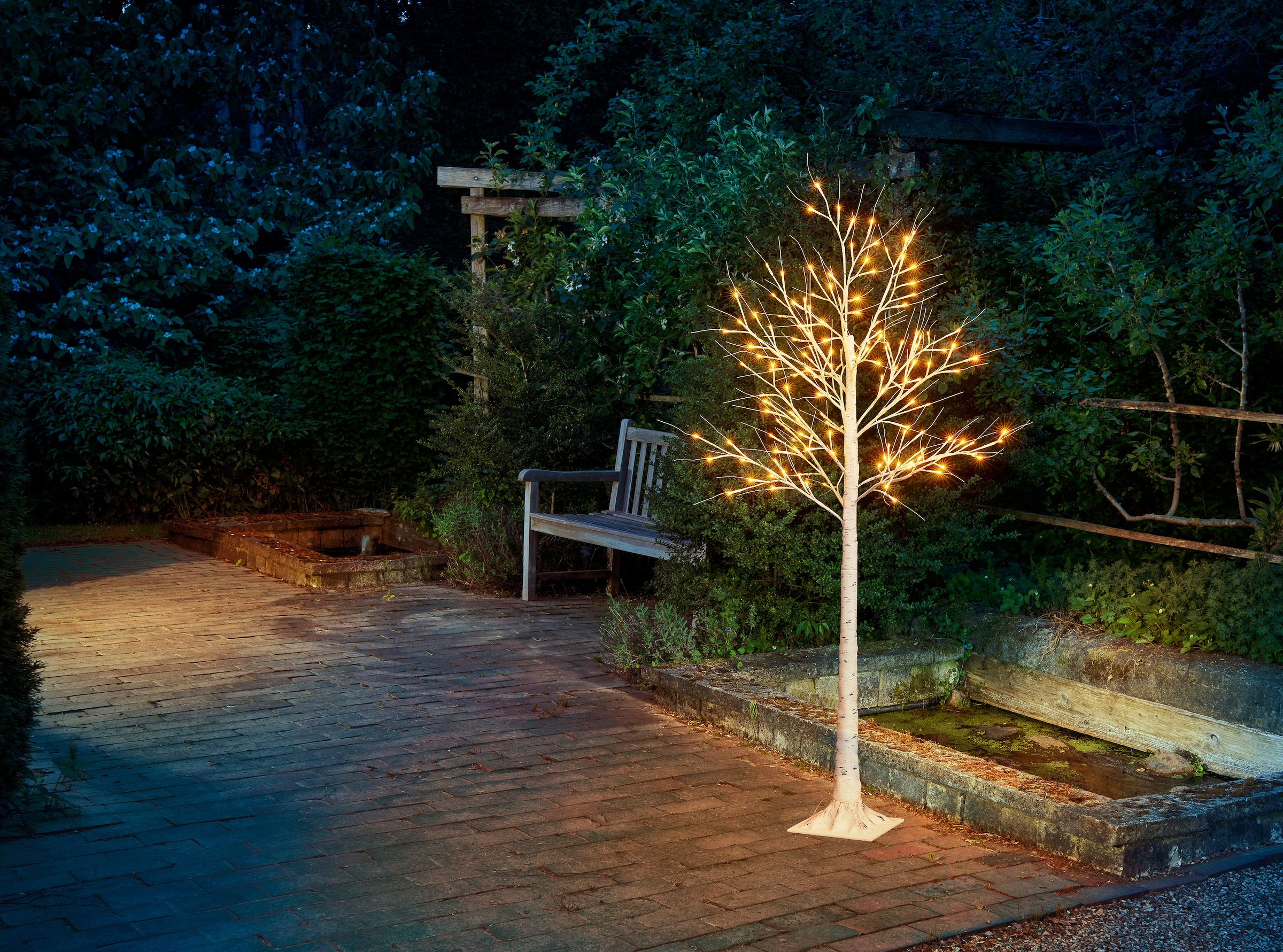 BONETTI LED Baum »Weihnachtsdeko«, 120 flammig-flammig, Beleuchteter Deko-Baum in Birkenoptik, Höhe ca. 120 cm