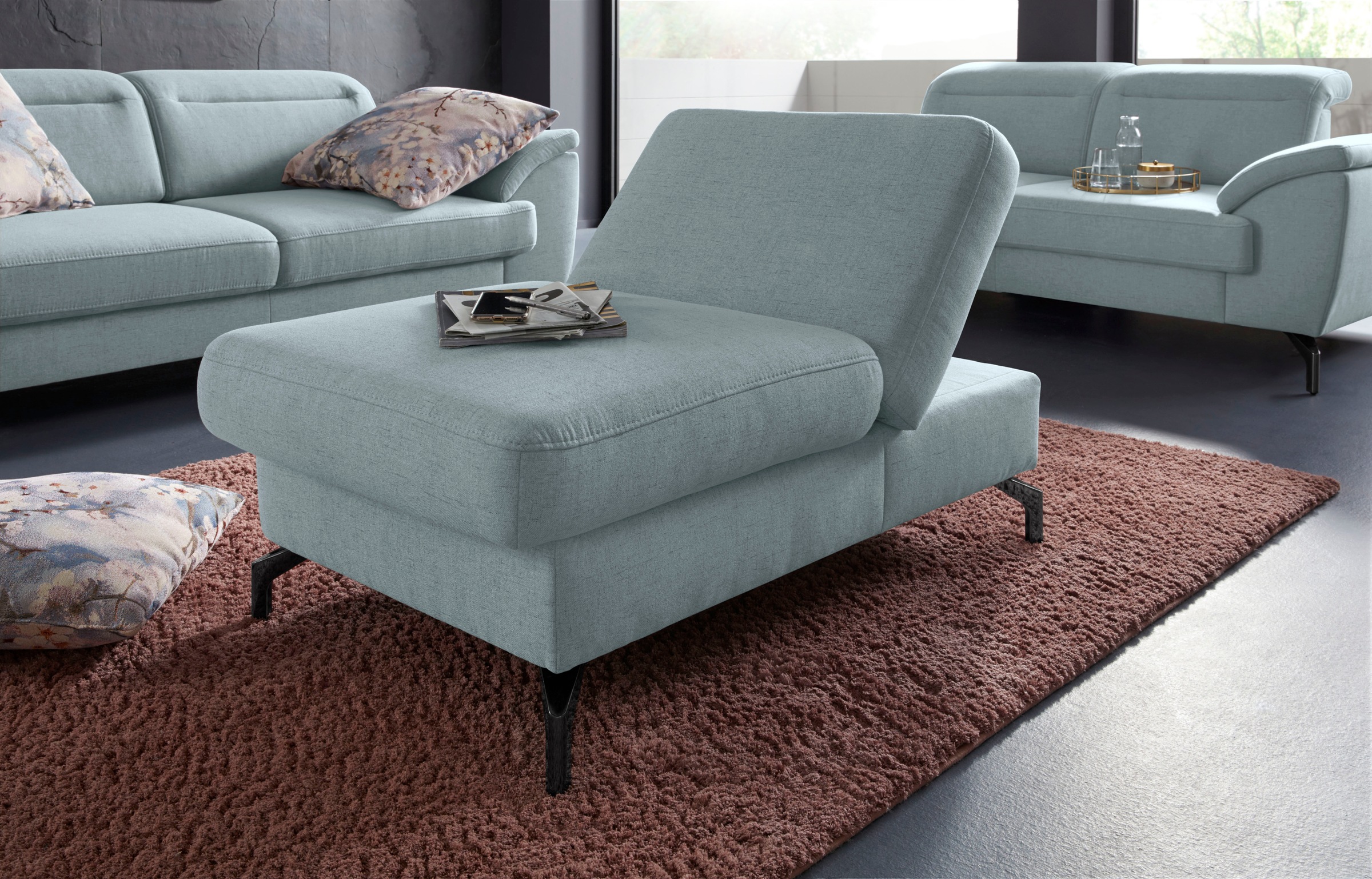 sit&more Hocker »Percy«, Fußhöhe 15cm, mit Klappfunktion, wahlweise in 2 Fußfarben