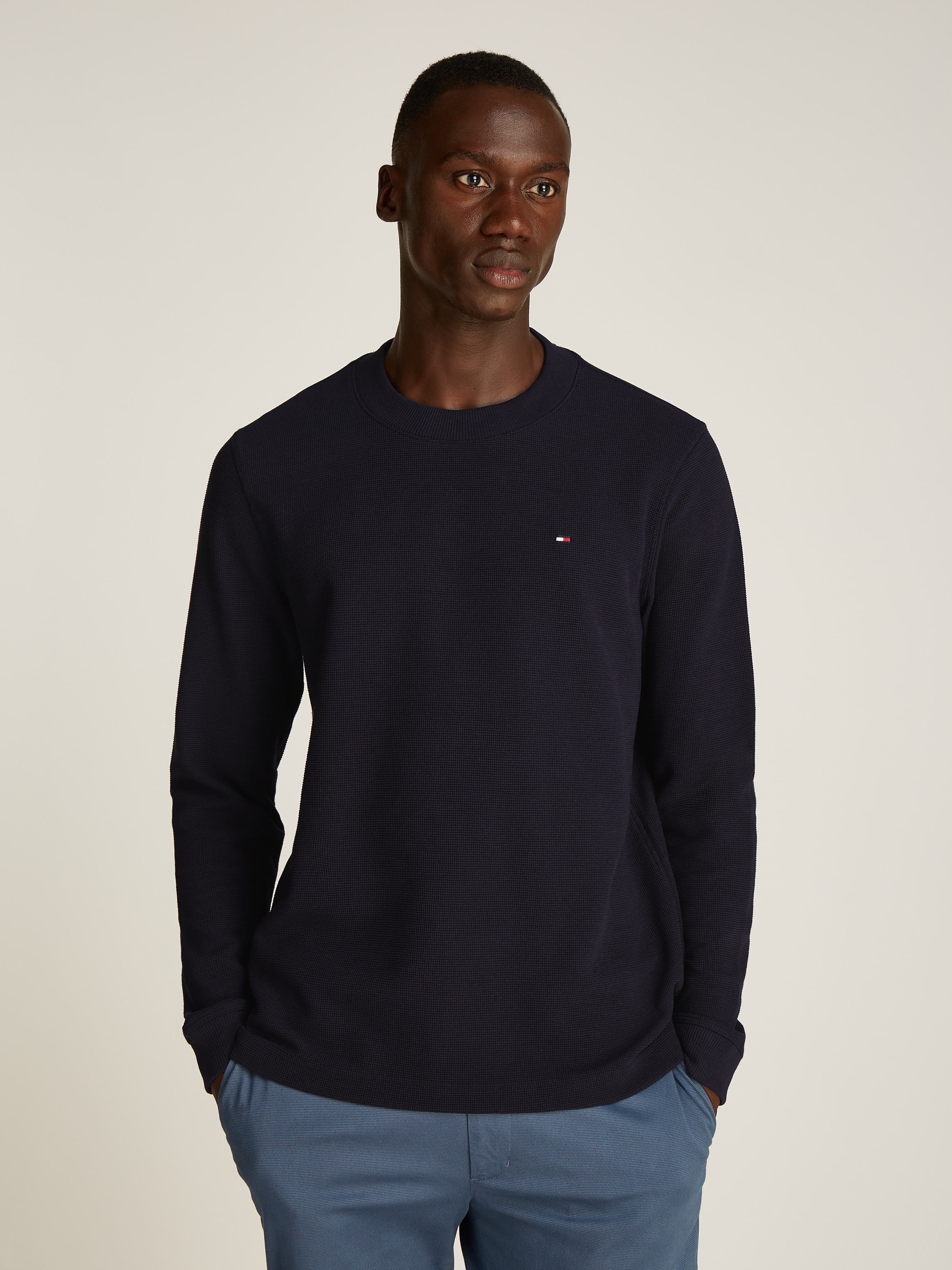 Tommy Hilfiger Rundhalspullover »TEXTURED LS TEE« mit Rundhalsausschnitt