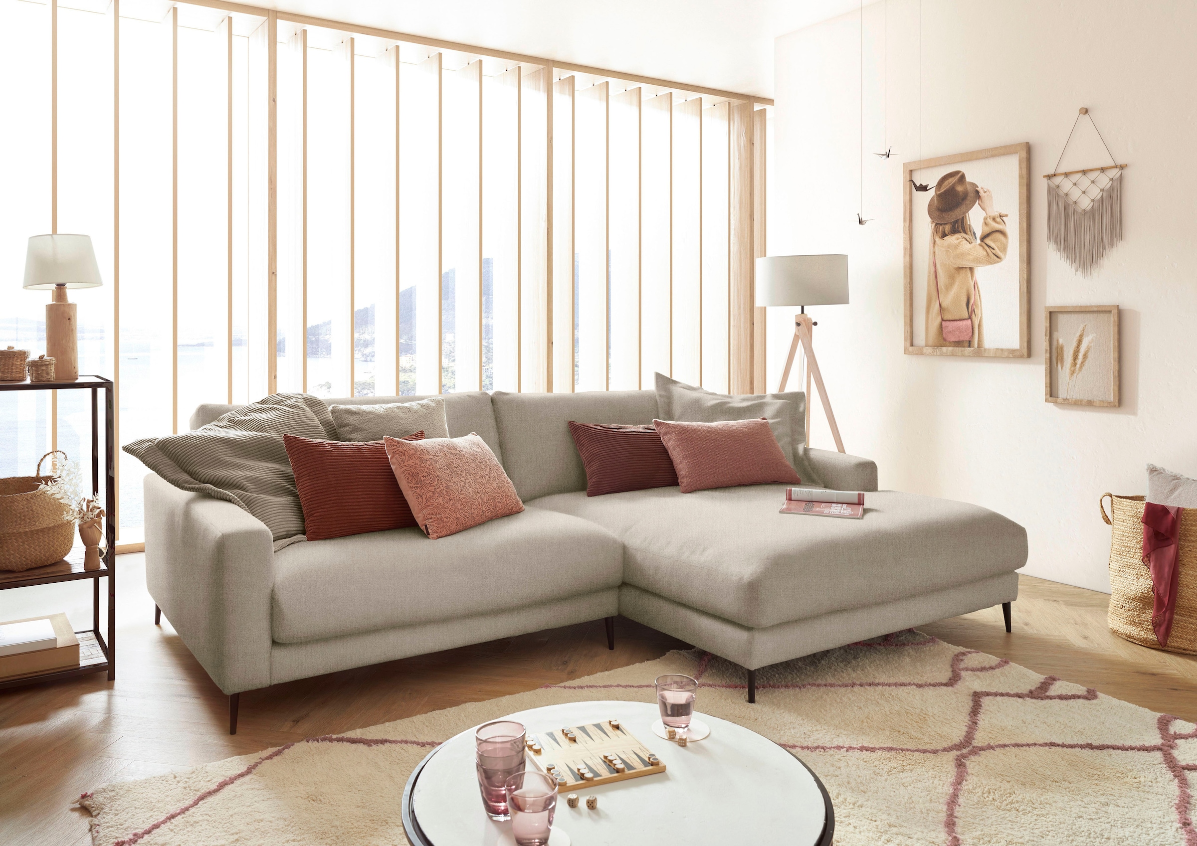 INOSIGN Ecksofa »Downtown, B/T/H: 272/190/84 cm L-Form«, weicher Sitzkomfort auch in Cord und Bouclé, incl. Zierkissen