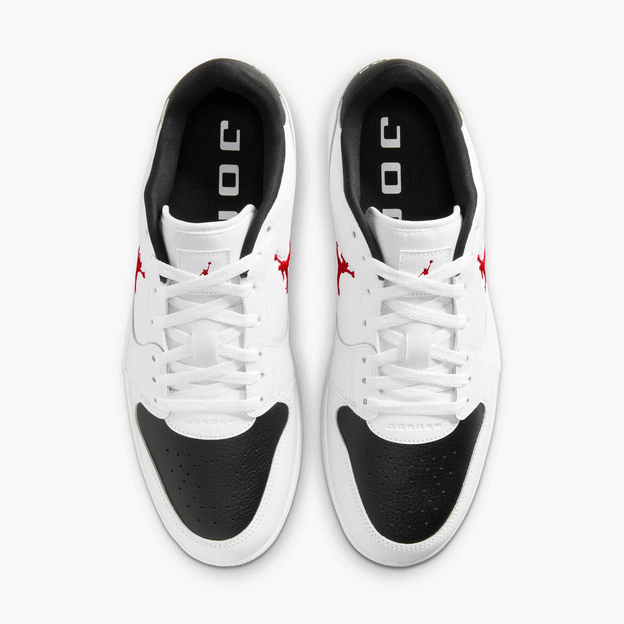 Jordan Sneaker »JORDAN COURT CONNECT LOW«  inspiriert vom Look des Air Jordan 1