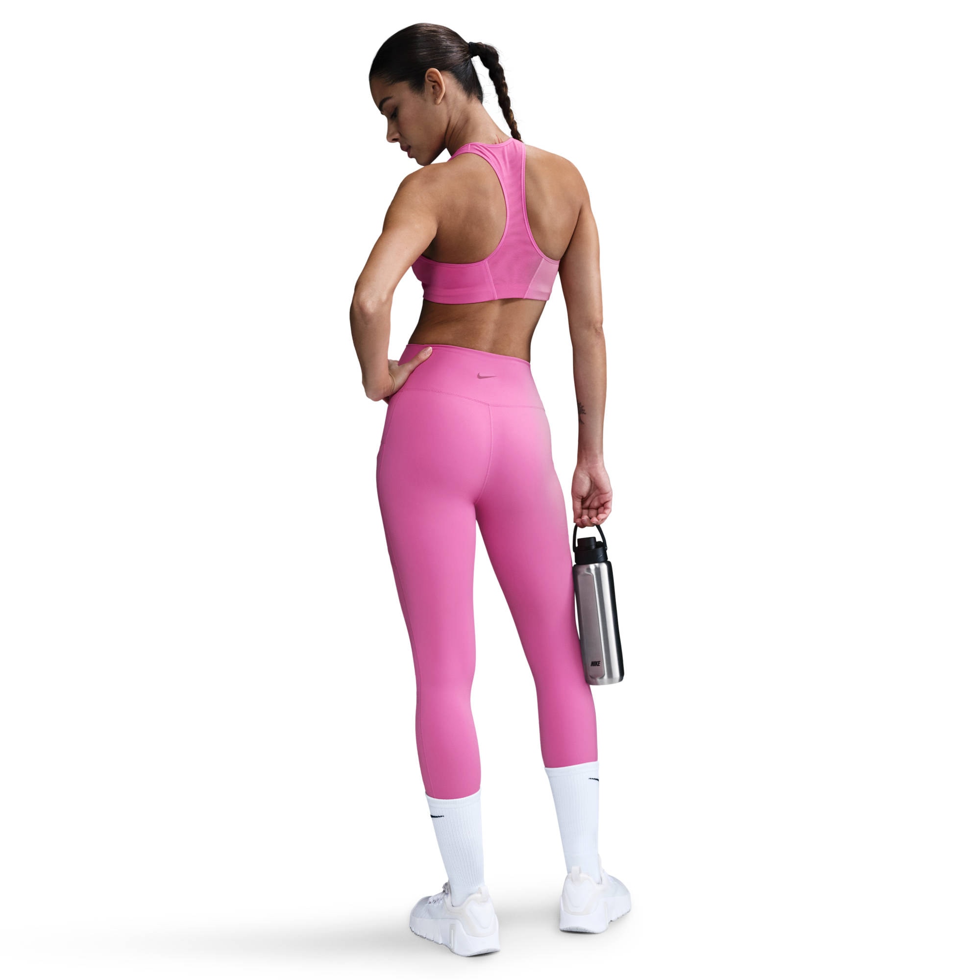 Nike Trainingstights »W NK DF ONE HR 7/8 PKT TGHT«  schnell trocknendes Material, atmungsaktiv, sportlicher Stil
