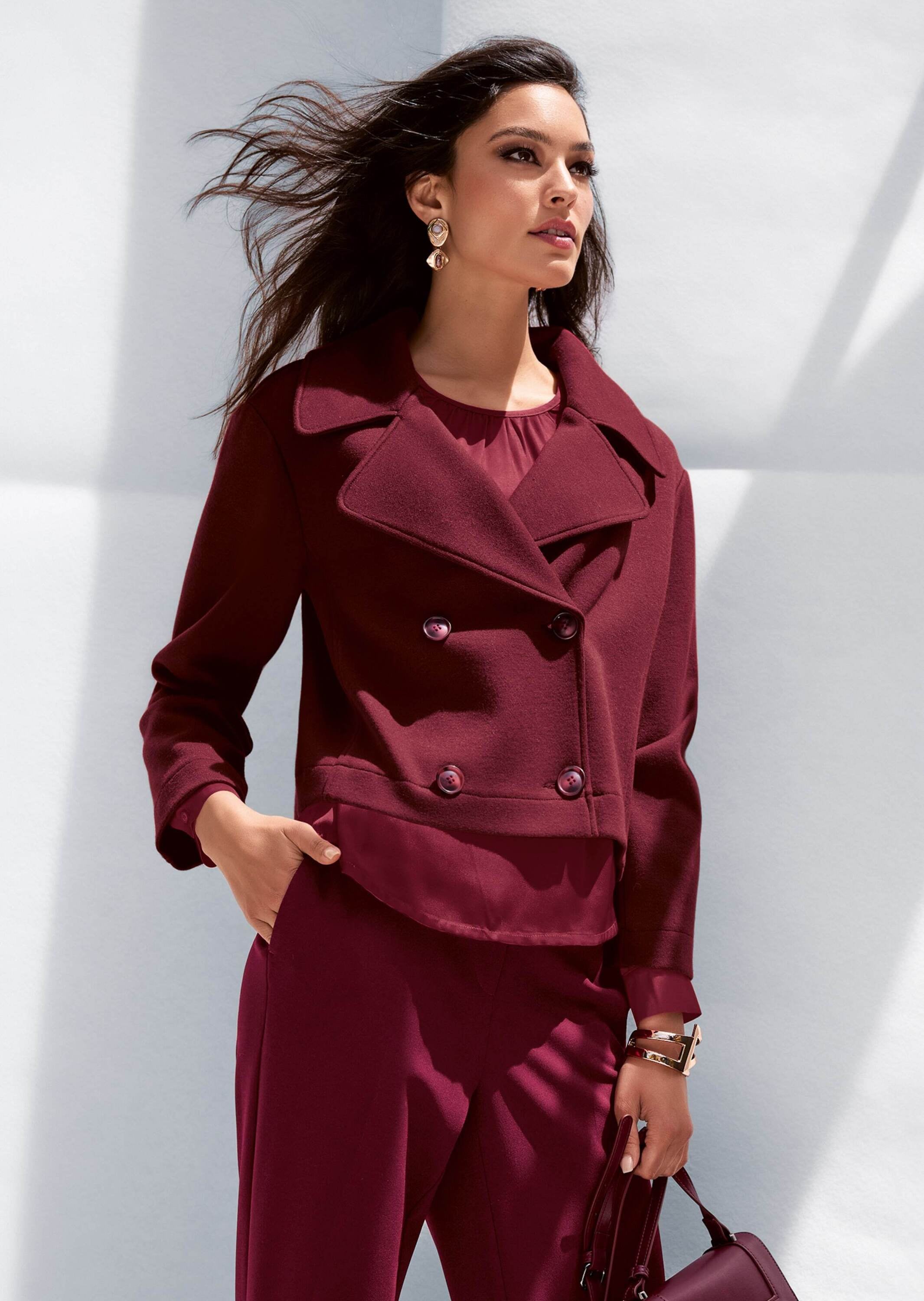 MADELEINE Jerseyblazer »Blazer Zweireihiger Kurzblazer mit Revers«