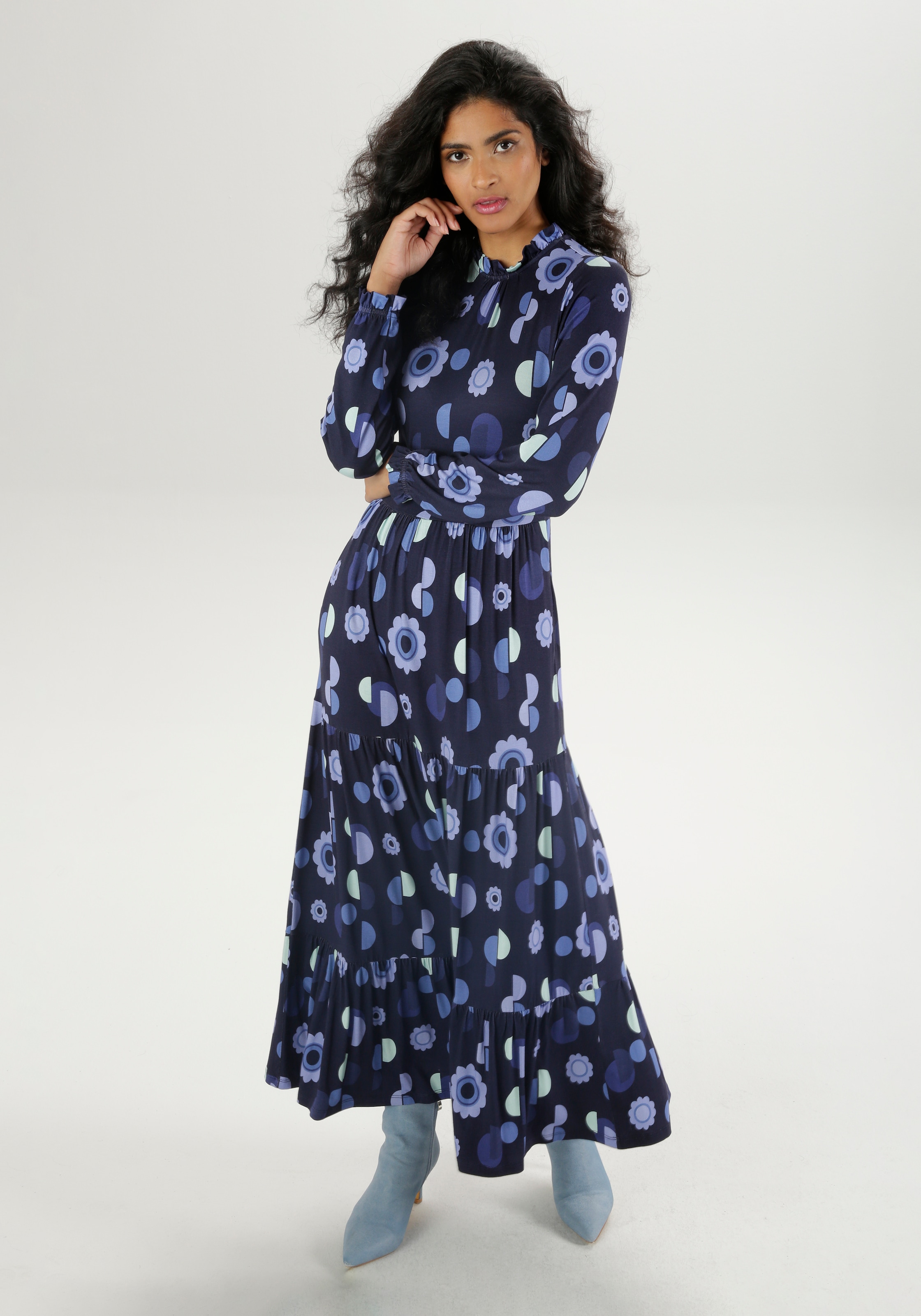 Aniston SELECTED Maxikleid, mit Rüschen und verspieltem Druck