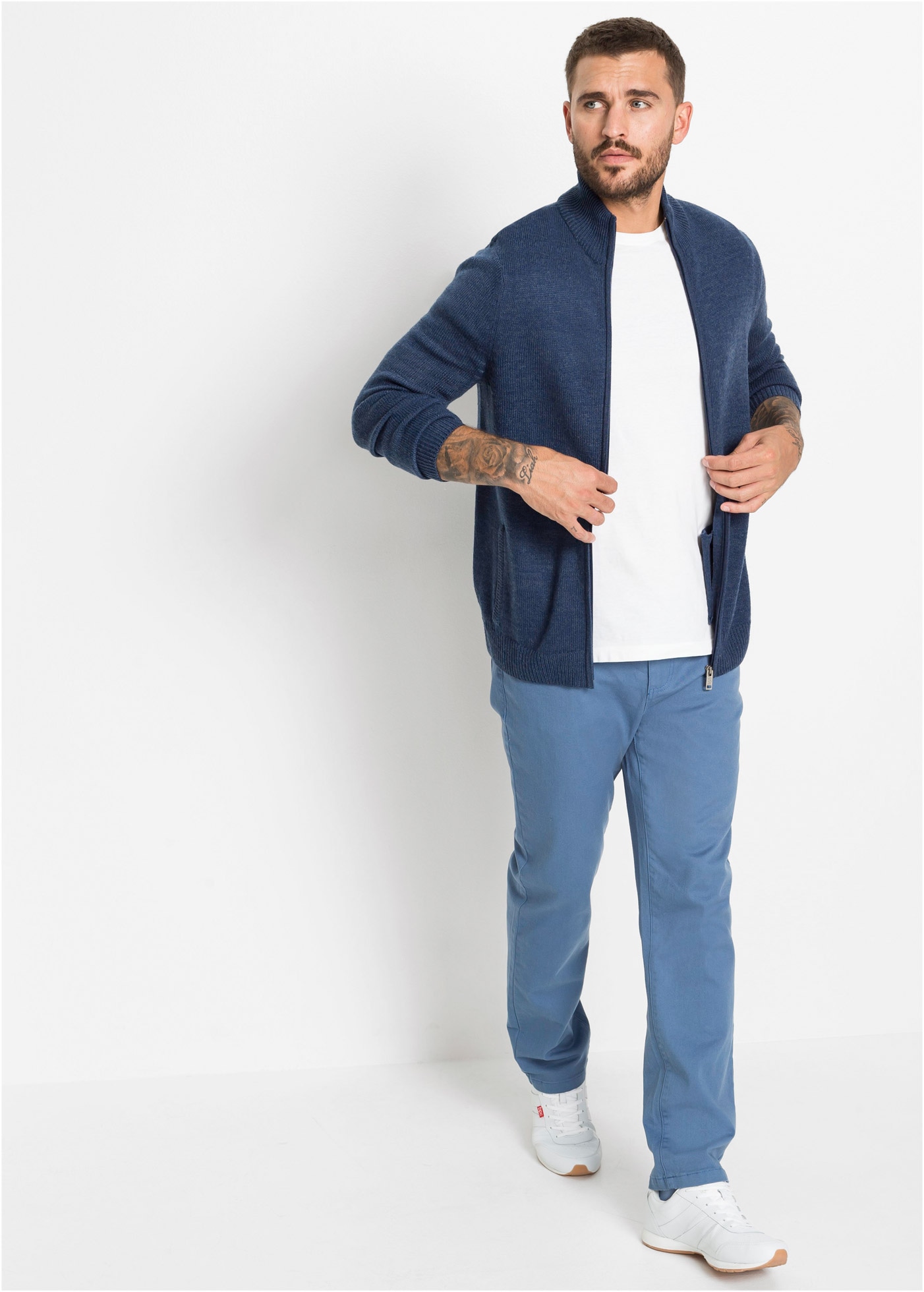 bonprix Strickjacke »Feinstrickjacke« mit Stehkragen, Reißverschluss, Eingrifftaschen, Regular Fit