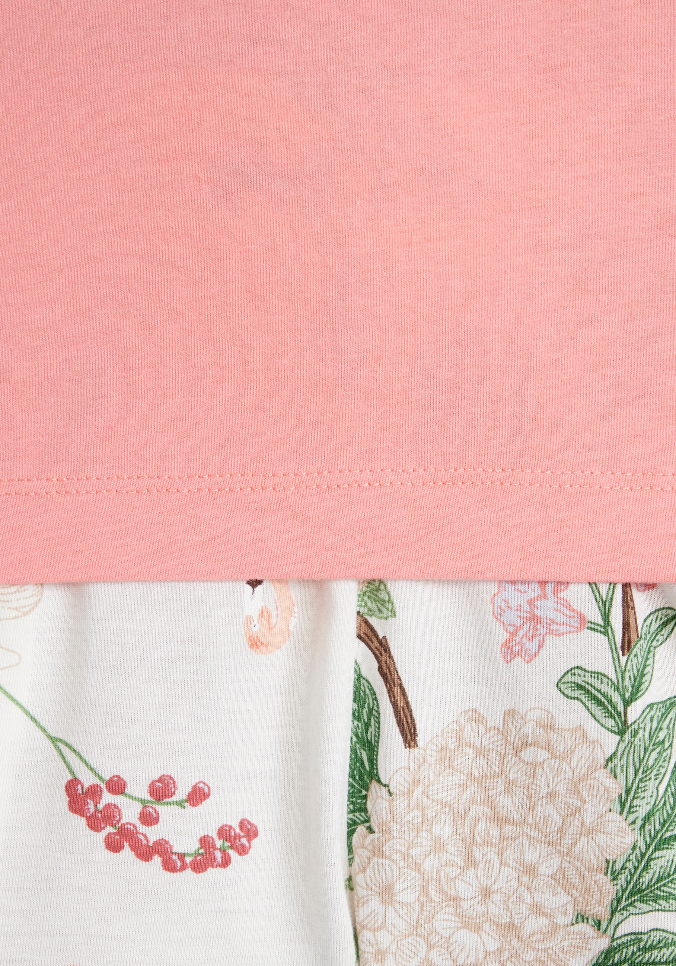 LASCANA Pyjama, (2 tlg.), mit elegantem Blumenmuster