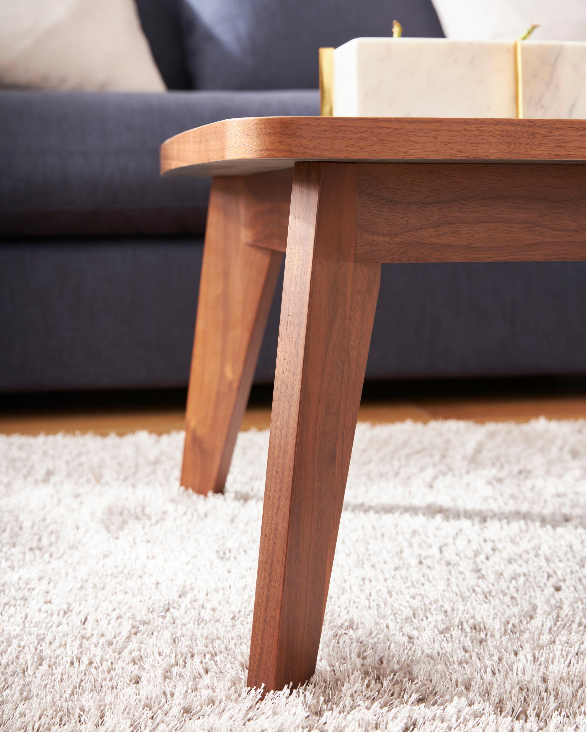 Home affaire Couchtisch »Orlando«, Breite 110 cm, Gestell aus Massivholz, leicht abgerundete Kanten