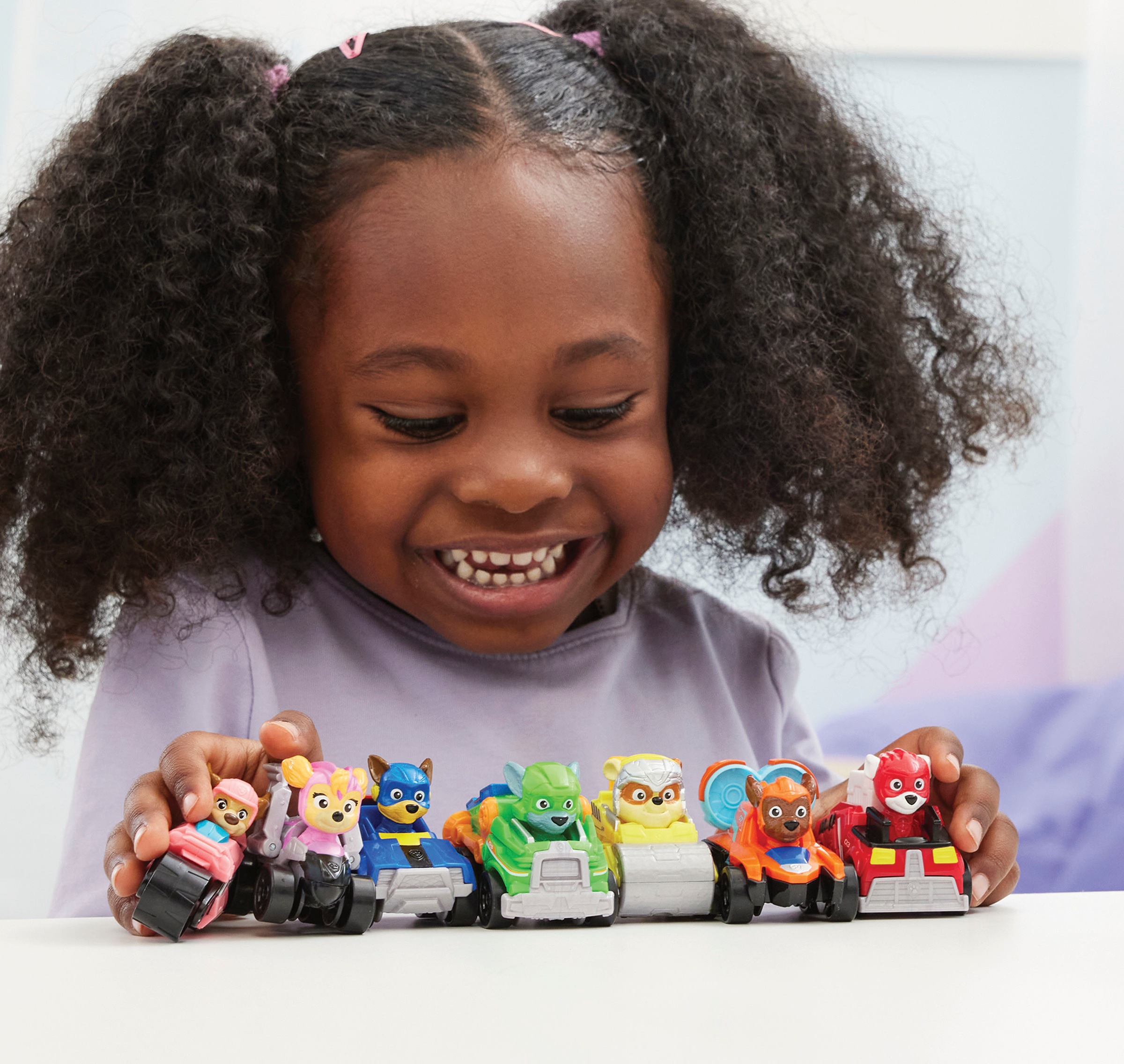 Spin Master Spielzeug-Auto »Paw Patrol - Movie II - Pup Squad Racers Geschenkset mit Liberty«, (Set, 7 tlg.), 7 Fahrzeuge