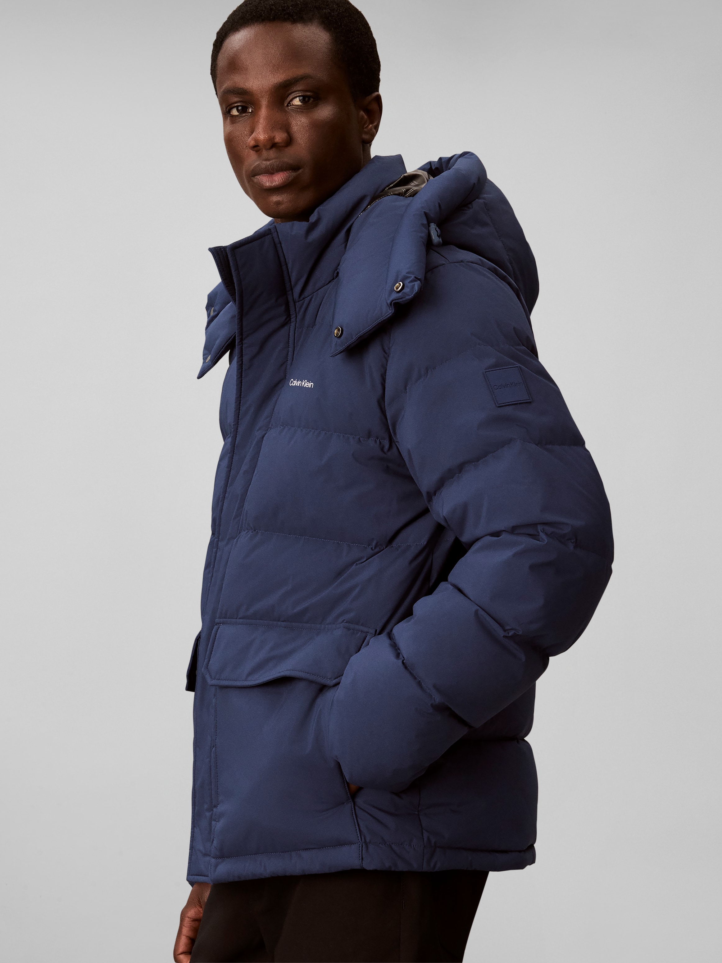Calvin Klein Steppjacke »MATTE DOWN PUFFER« mit Kapuze Regular fit mit Kapuze