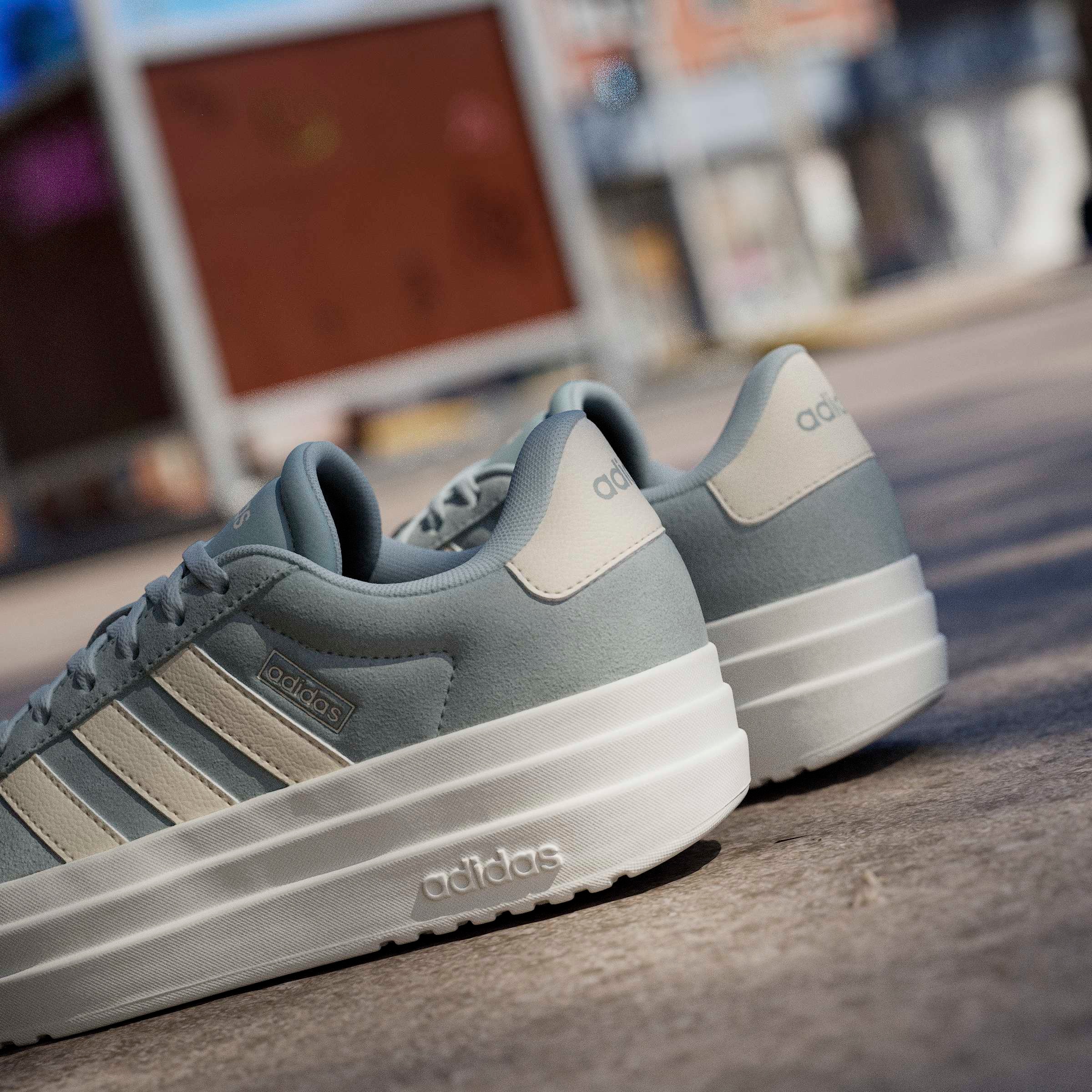 adidas Sportswear Plateausneaker »VL COURT BOLD«  inspiriert vom Design des adidas gazelle bold