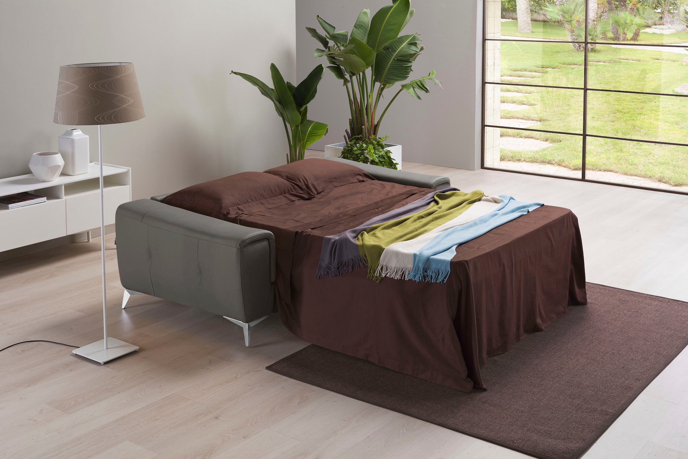 Egoitaliano Schlafsofa »Francine Designsofa, Loungesofa mit Dauerschlaffunktion, Breite 233 cm«, mit Bettfunktion, Leder BULL, graphit, Fußfarbe chrom