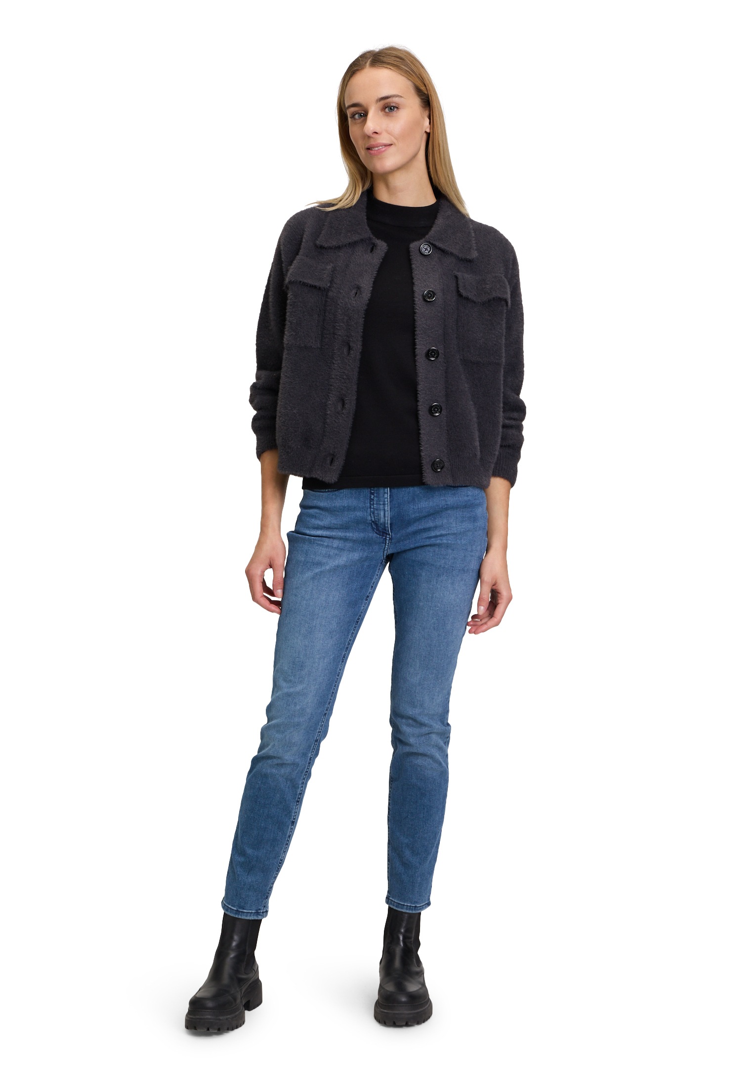 Amber & June Strickjacke »Winter-Strickjacke mit aufgesetzter Brusttasche«