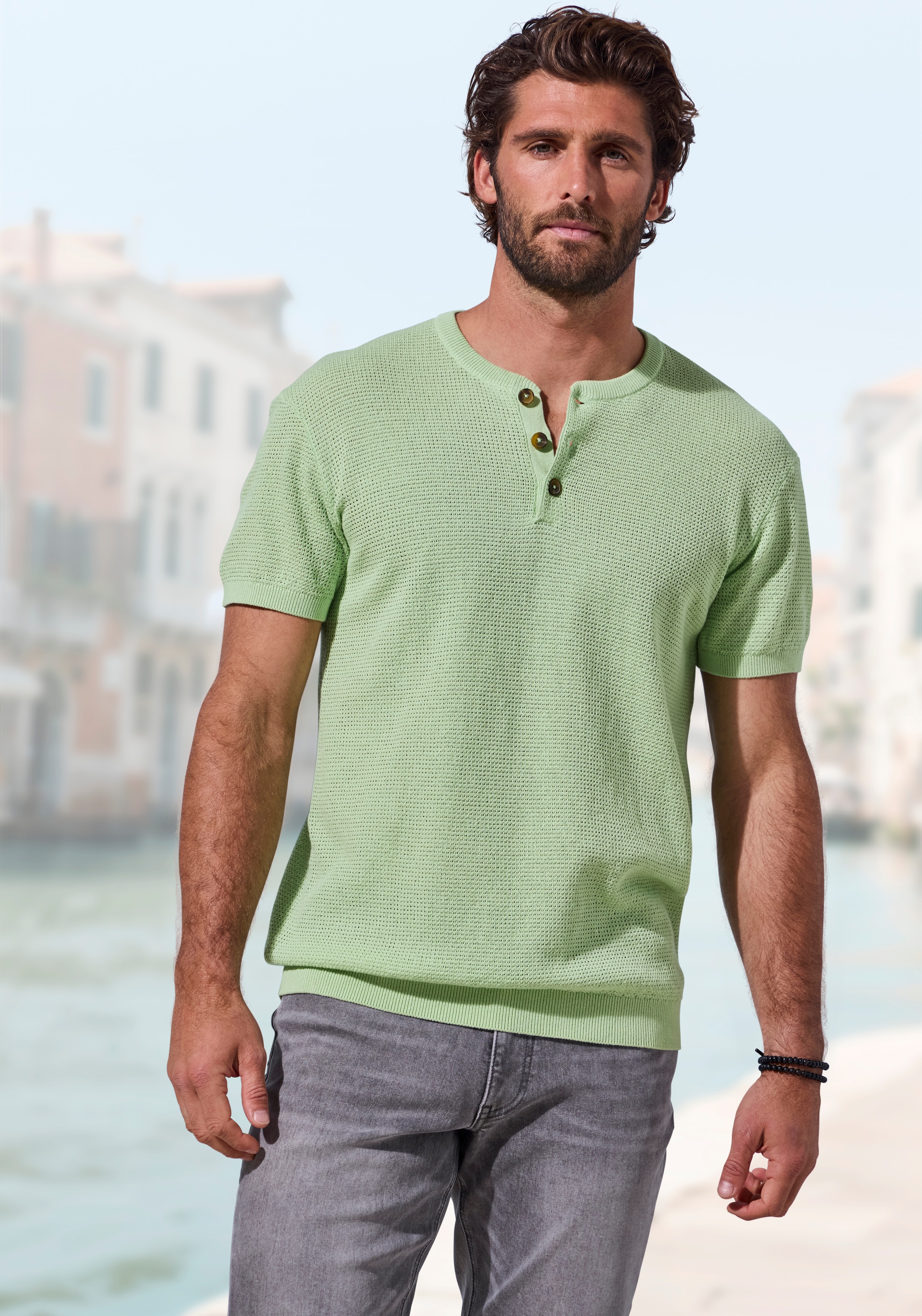 John Devin Henleyshirt »- sommerliches Strickshirt mit modischem Rundhals« Kleine Knopfleiste mit kontrastfarbenen Knöpfen
