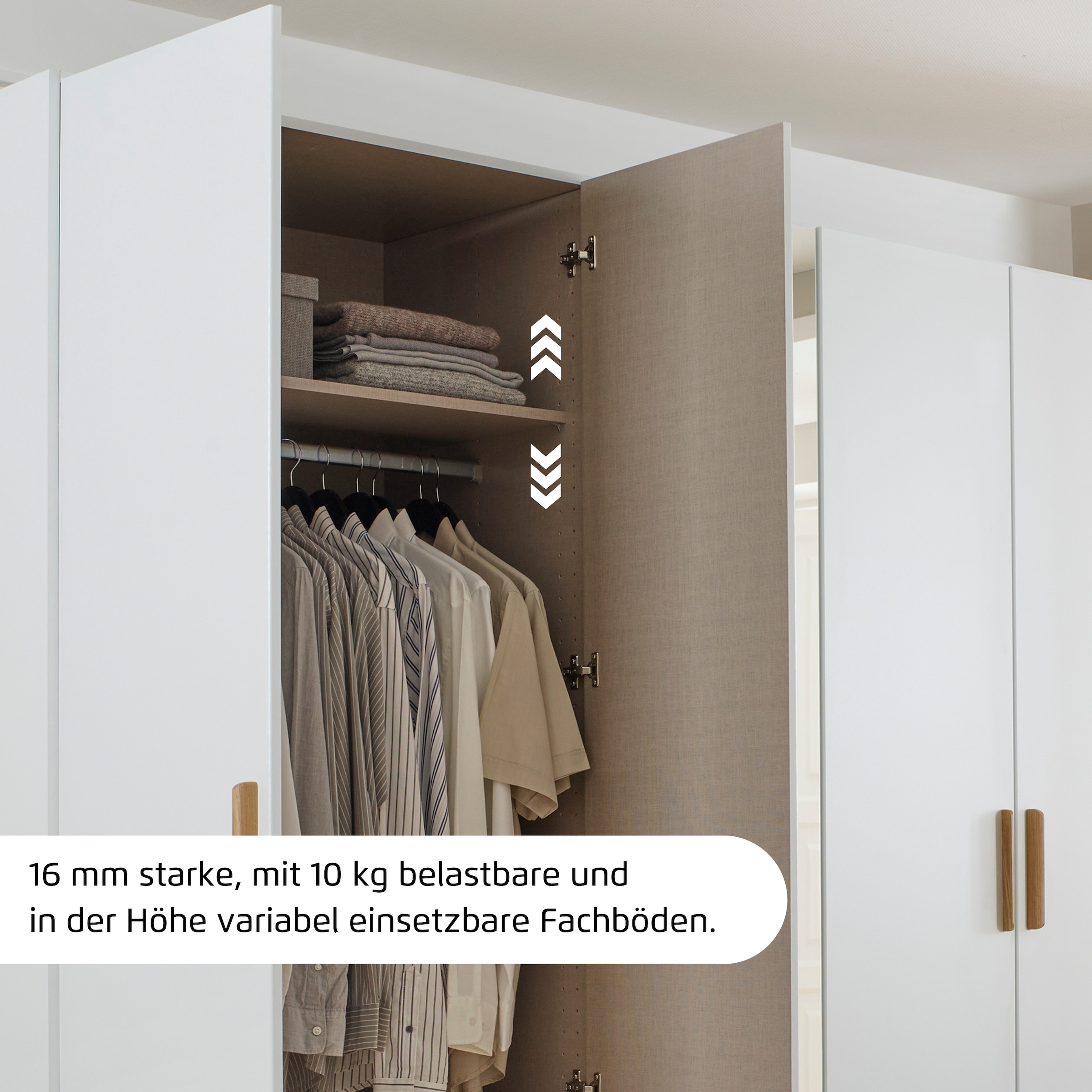 rauch Schwebetürenschrank »Kleiderschrank Schrank Garderobe Schlafzimmerschrank OXFORD«, (in 3 verschiedenen Ausstattungen BASIC/CLASSIC/PREMIUM), mit Griffleisten aus Metall, auch für kleinere Räume MADE IN GERMANY