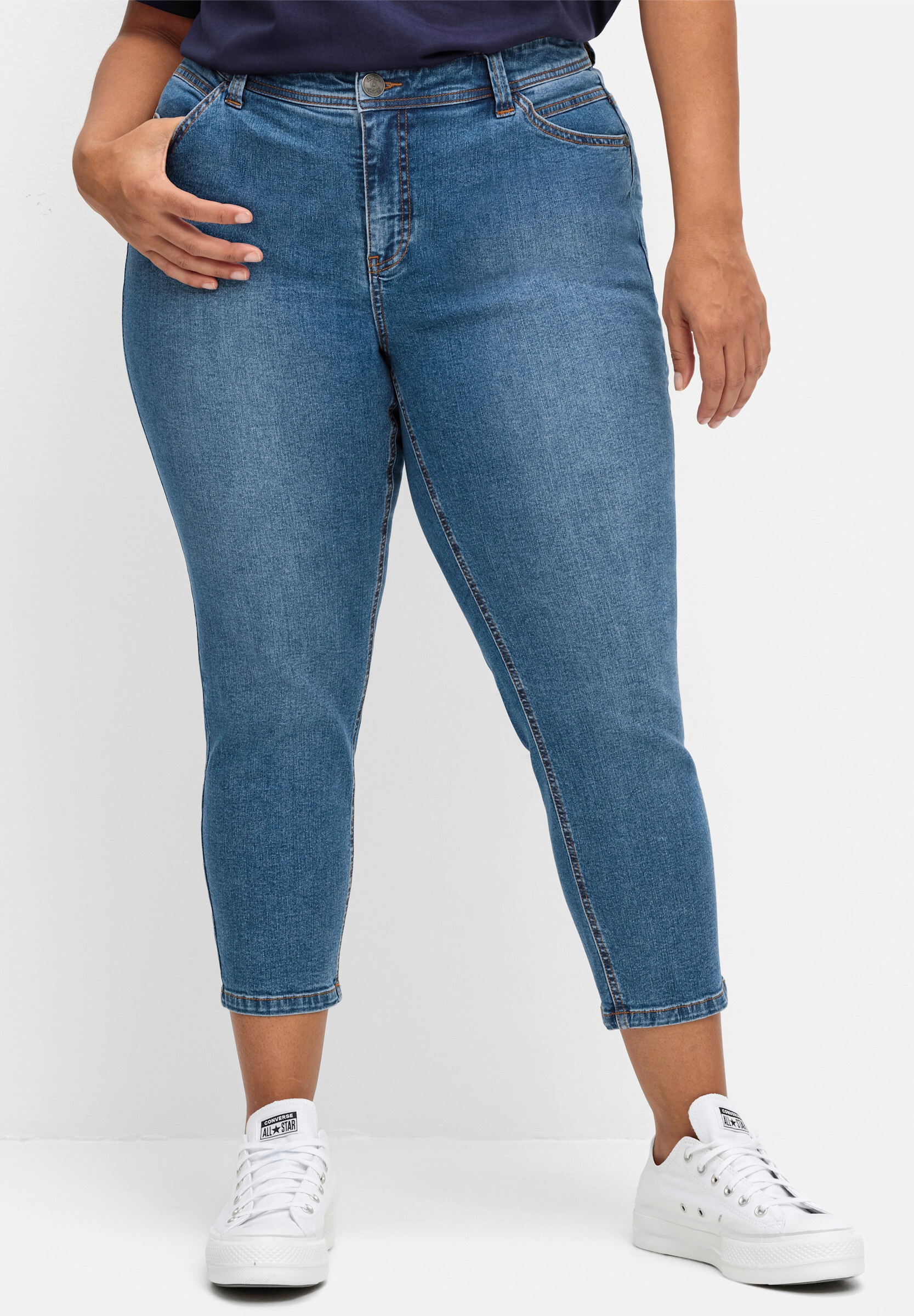 Sheego 5-Pocket-Jeans »7/8-Jeans High-waist-Jeans mit schmalem 7/8-Bein« im Curvy-Schnitt SUSANNE