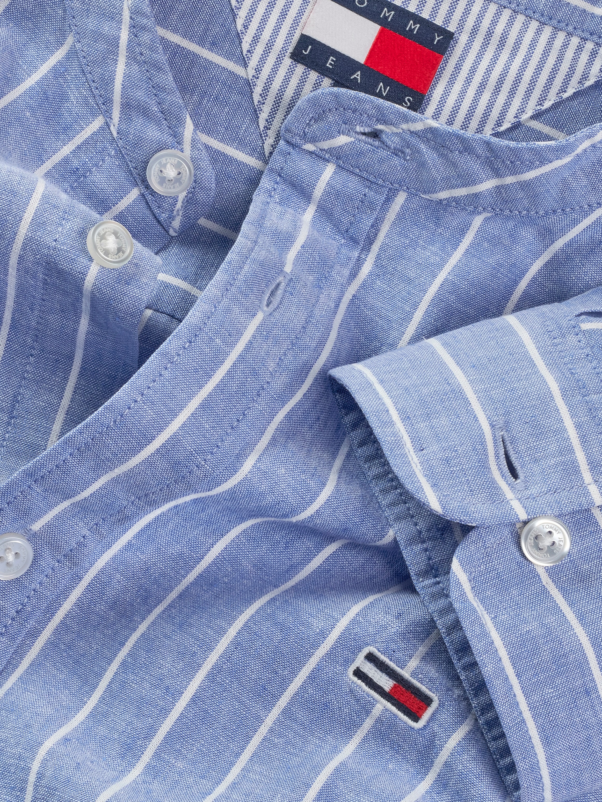 Tommy Jeans Langarmhemd »TJM LINEN MIX BND STP SHRT EXT«, Mit Rundhalsausschnitt