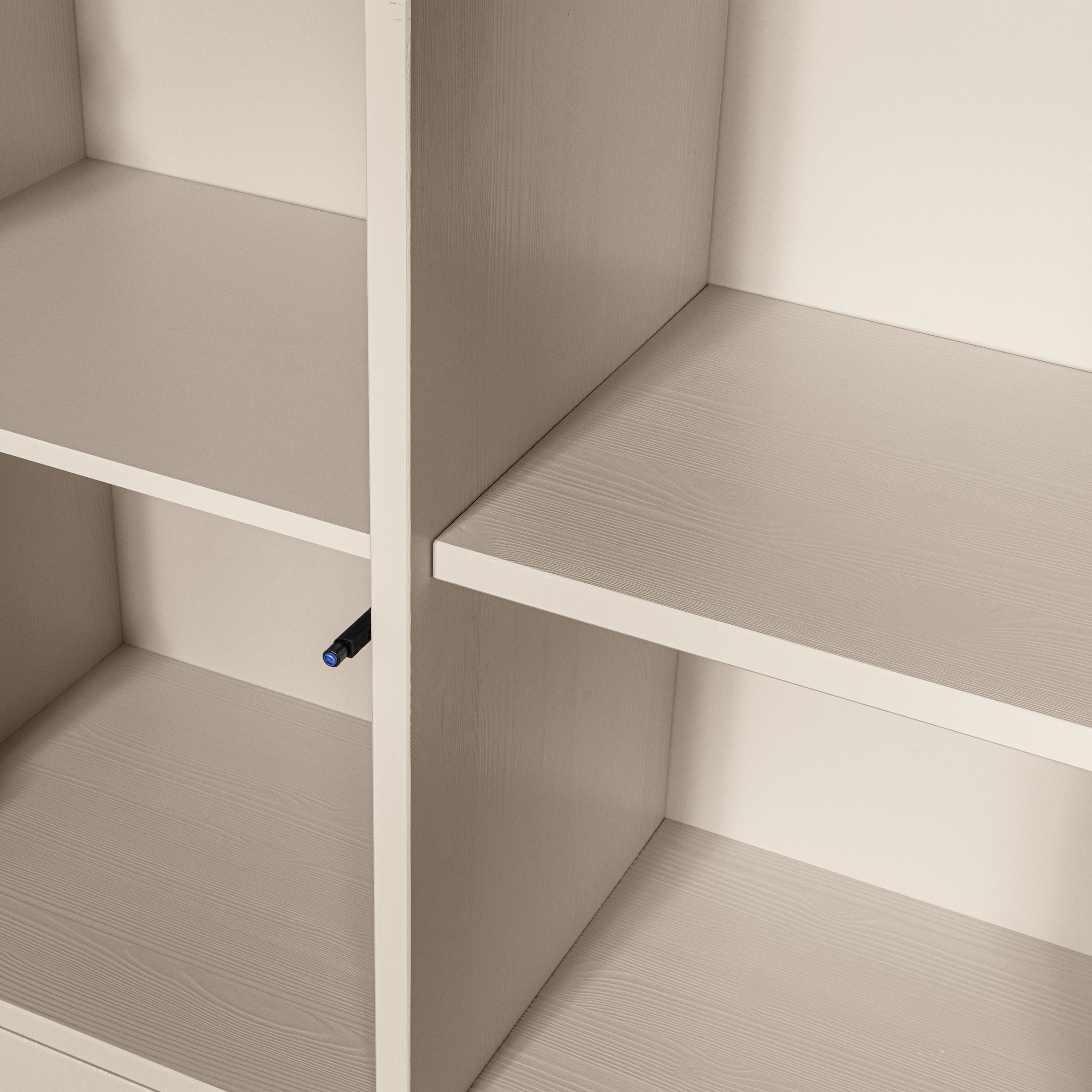 WOOOD Mehrzweckschrank »WOOOD MEREL ABLAGESCHRANK KIEFER DUST [fsc]« Merel Aufbewahrungsschrank, FSC-Kiefer, viel Stauraum, Push-to-Open