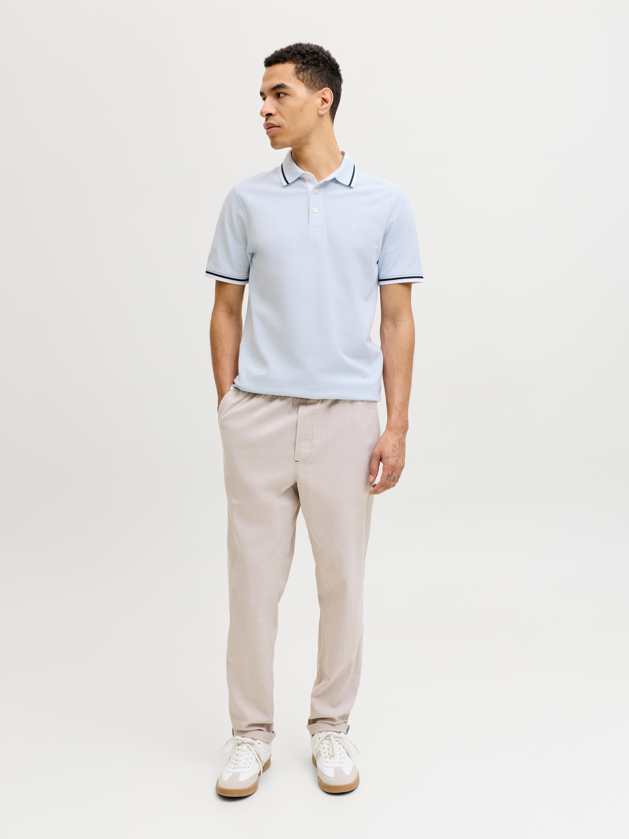 Jack & Jones Poloshirt »JJEPAULOS im Doppelpack mit Logostickerei und Komfort« Packung, 2er-Pack, 2 tlg. unifarben mit Farbeinsatz, modisch, schmal, Baumwolle, Polokragen