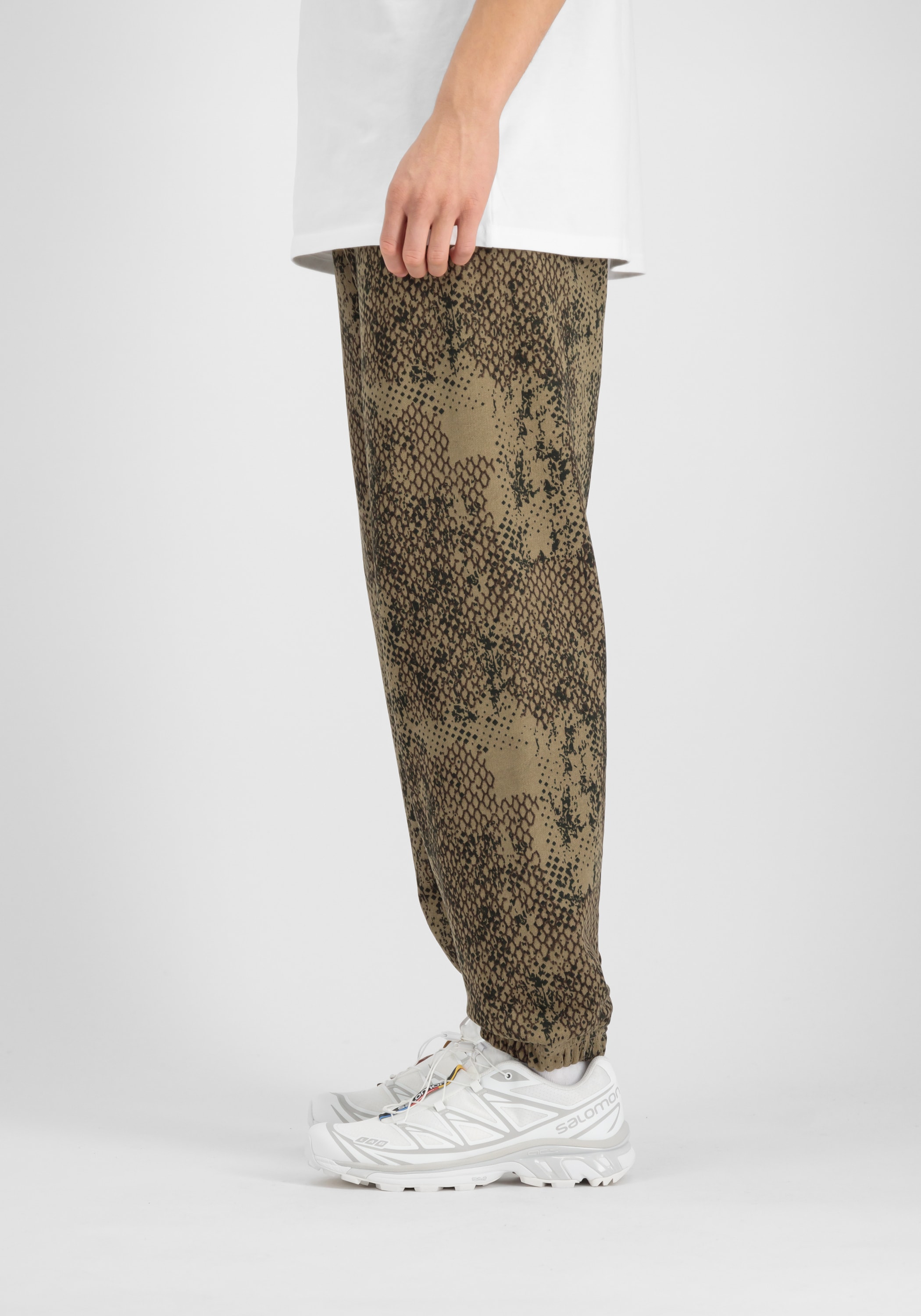Alpha Industries Jogginghose »Alpha Industries Men - Jogger Alpha Essentials RL Jogger Camo«