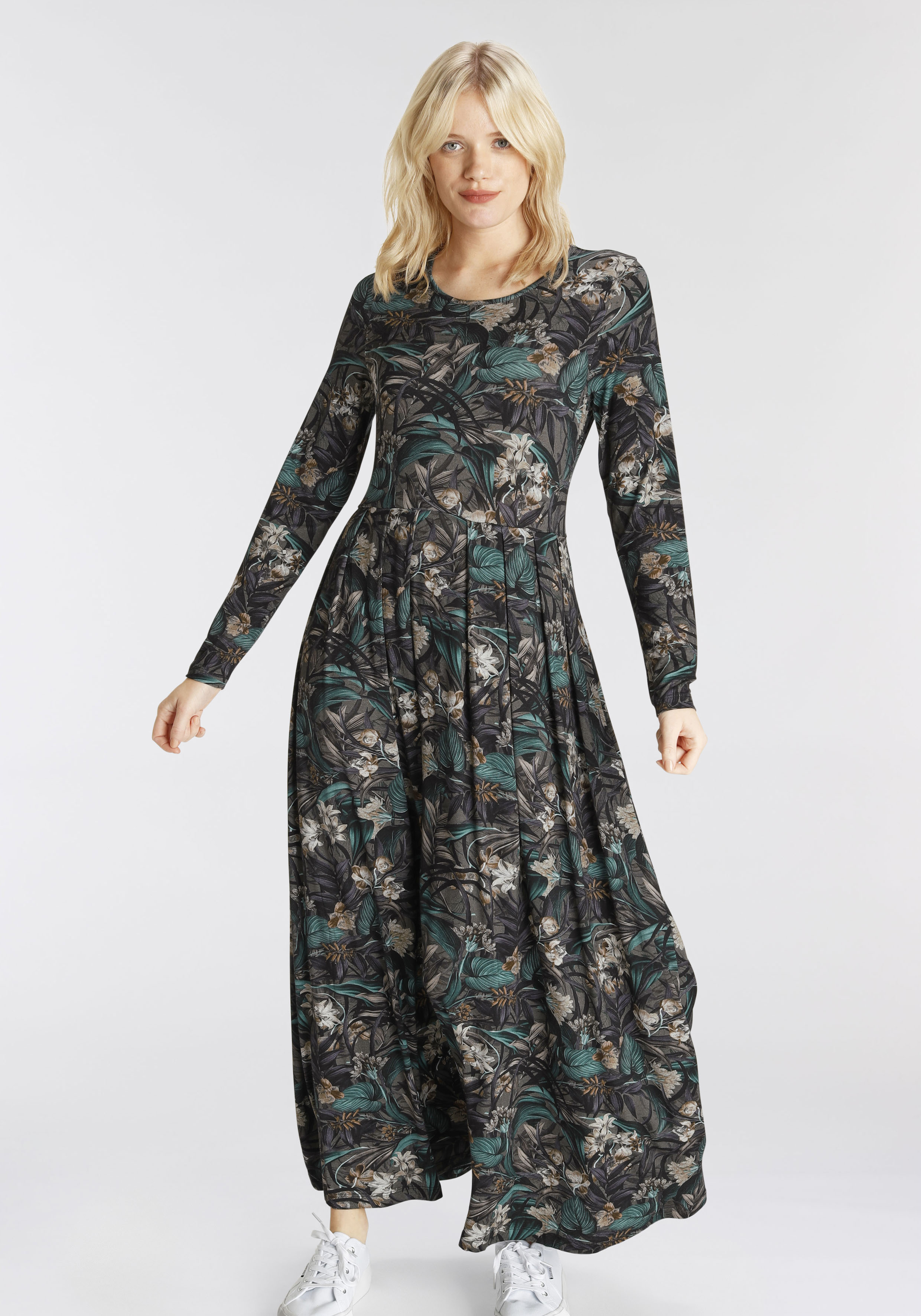 Maxikleid, in ausgestellter Form - in vielen verschiedenen Druckdesigns