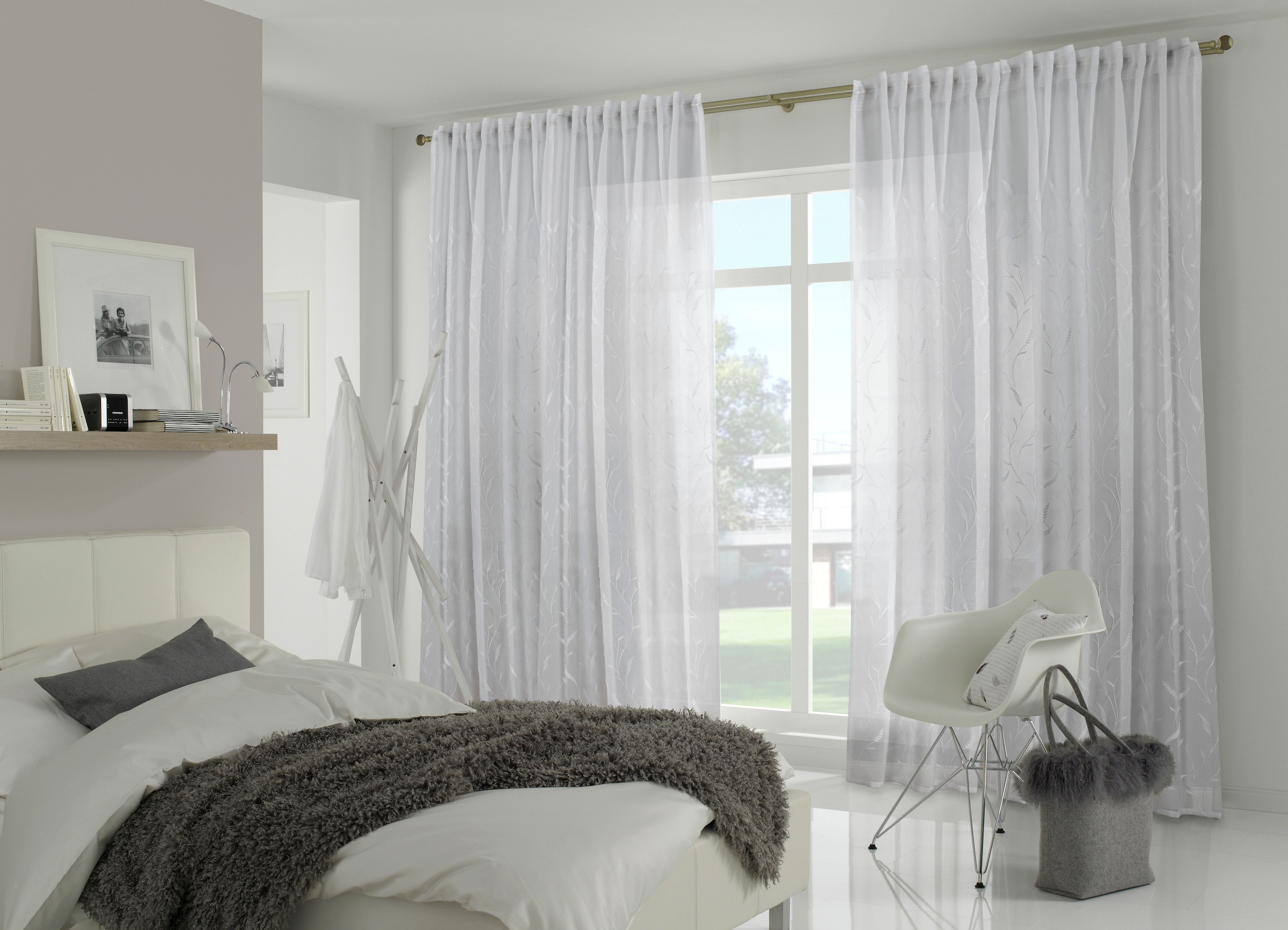 Sehlbach Gardine »Schal Dolly-Voile Ranke« Schlaufen 1 Stk. tlg. mit Gardinenband und verdeckten Schlaufen