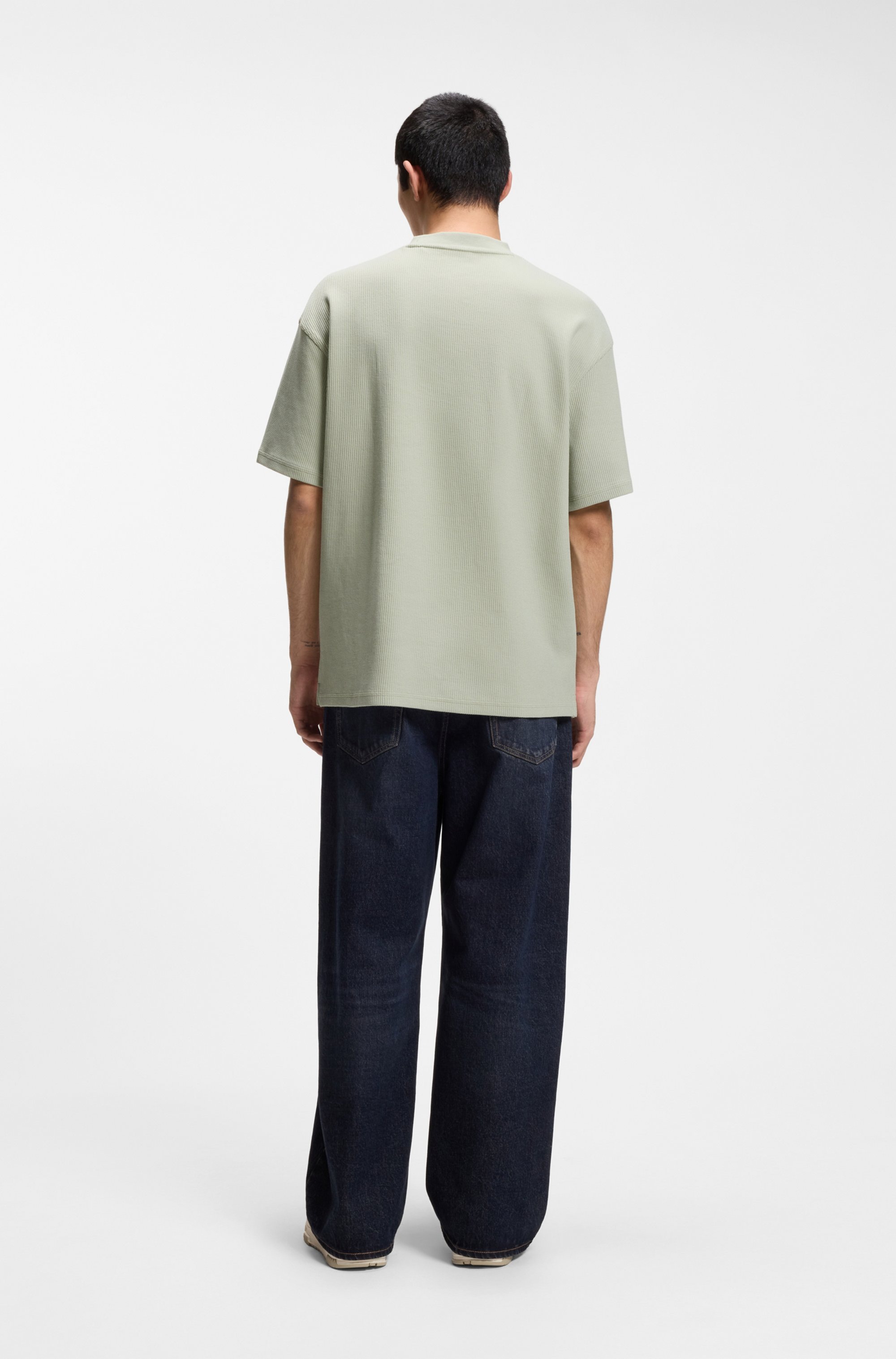 HUGO Blue T-Shirt »Nuwaffle« Rundhalsausschnitt, Regular Fit, dezentes Waffelmuster