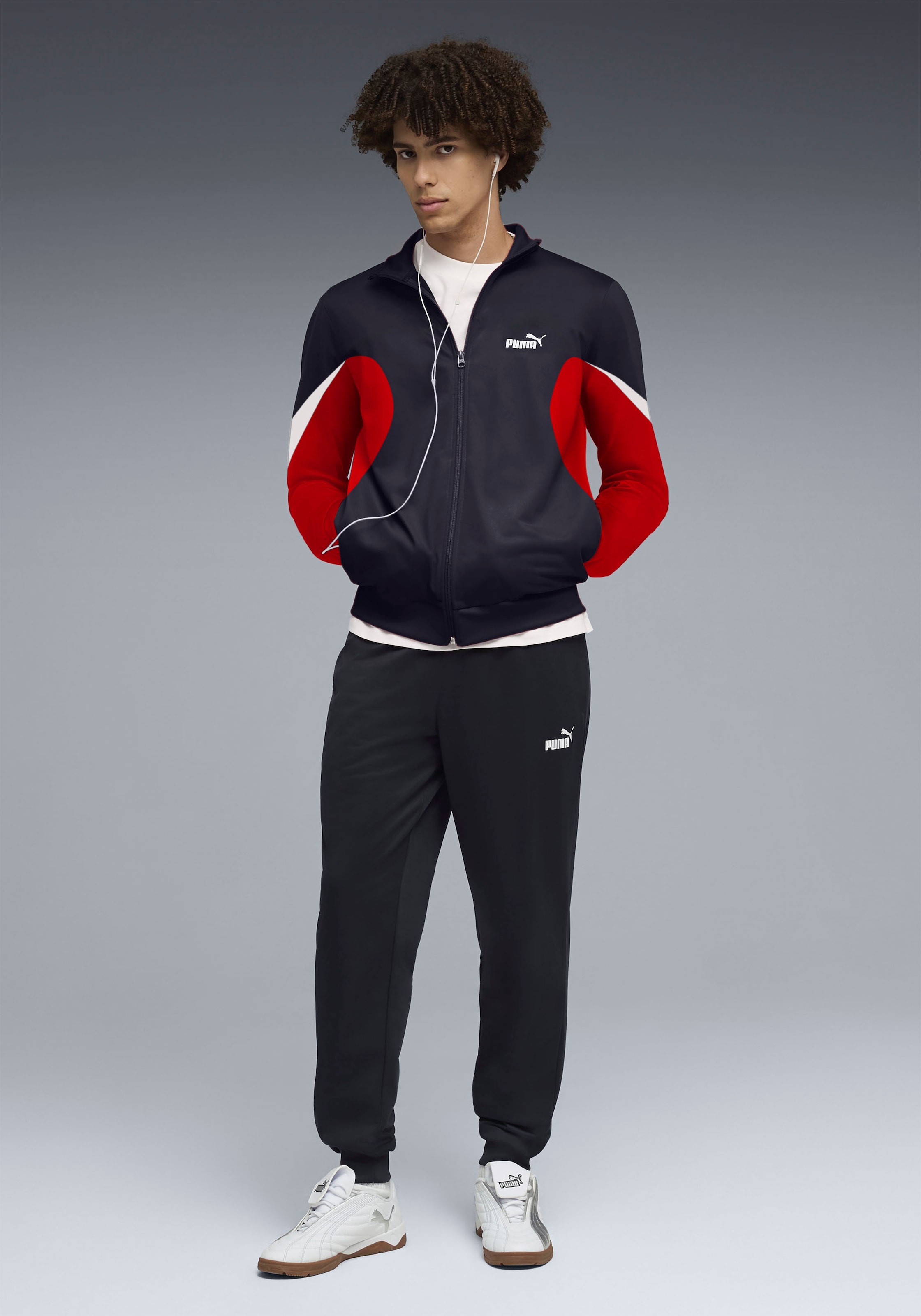 PUMA Trainingsanzug »ESS BLOCK POLY SUIT« 2 für entspannte Tage, für vielseitige Aktivitäten