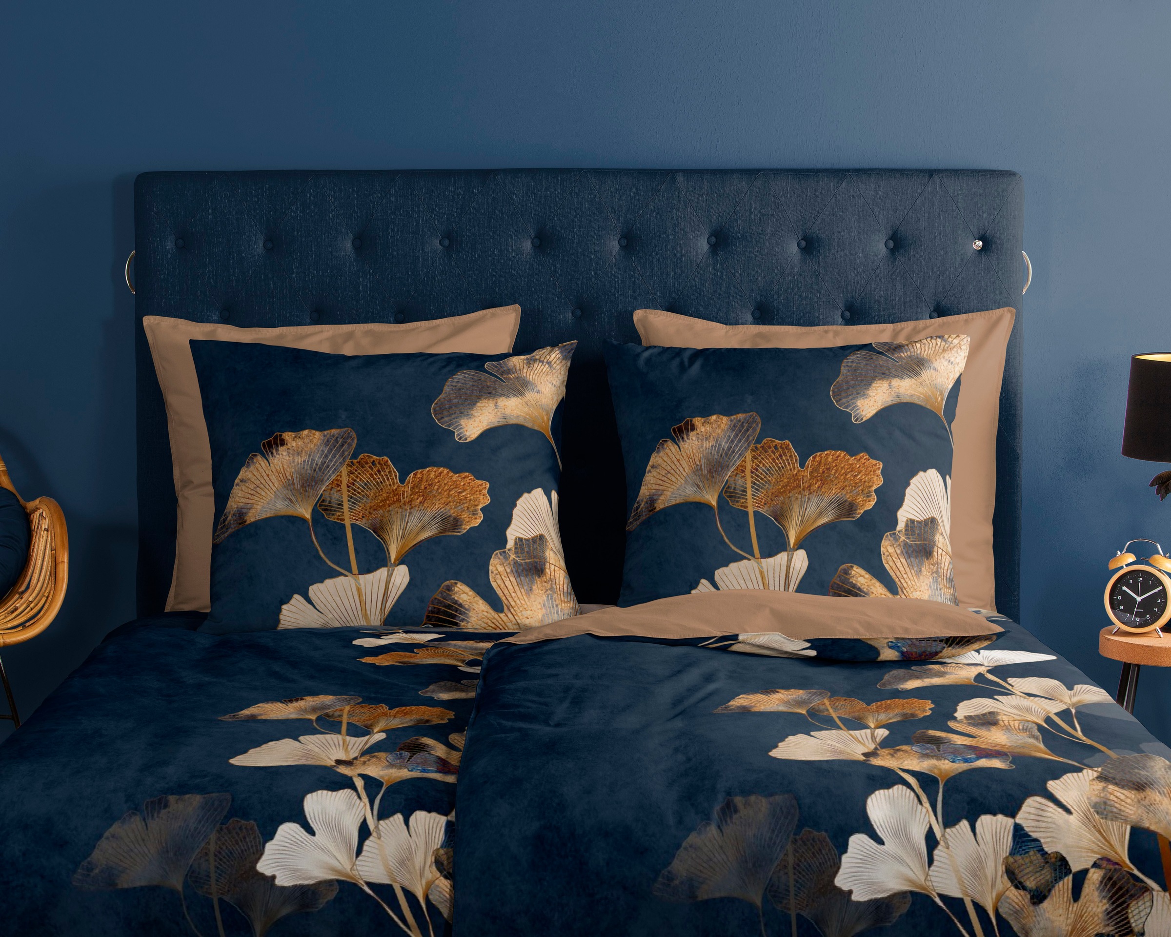 good morning Wendebettwäsche »Premium«, 100% Baumwolle, 135x200, Reißverschluss, Wendeoptik, Blätter, Dunkel