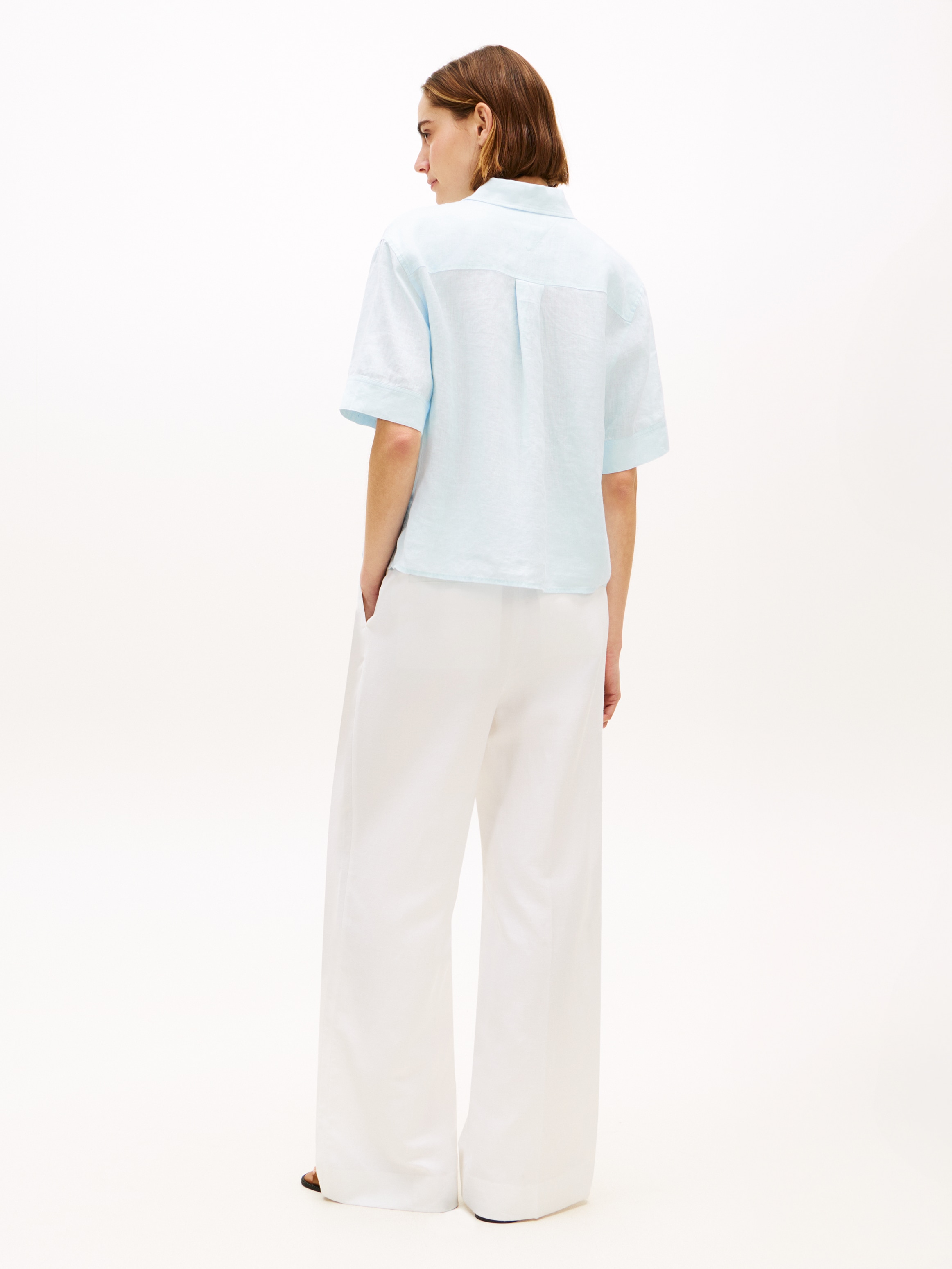 Tommy Hilfiger Kurzarmbluse »ESS LINEN SHORT SLEEVE SHIRT« mit aufgesetzter Brusttasche und Flag-Stickerei, reines Leinen
