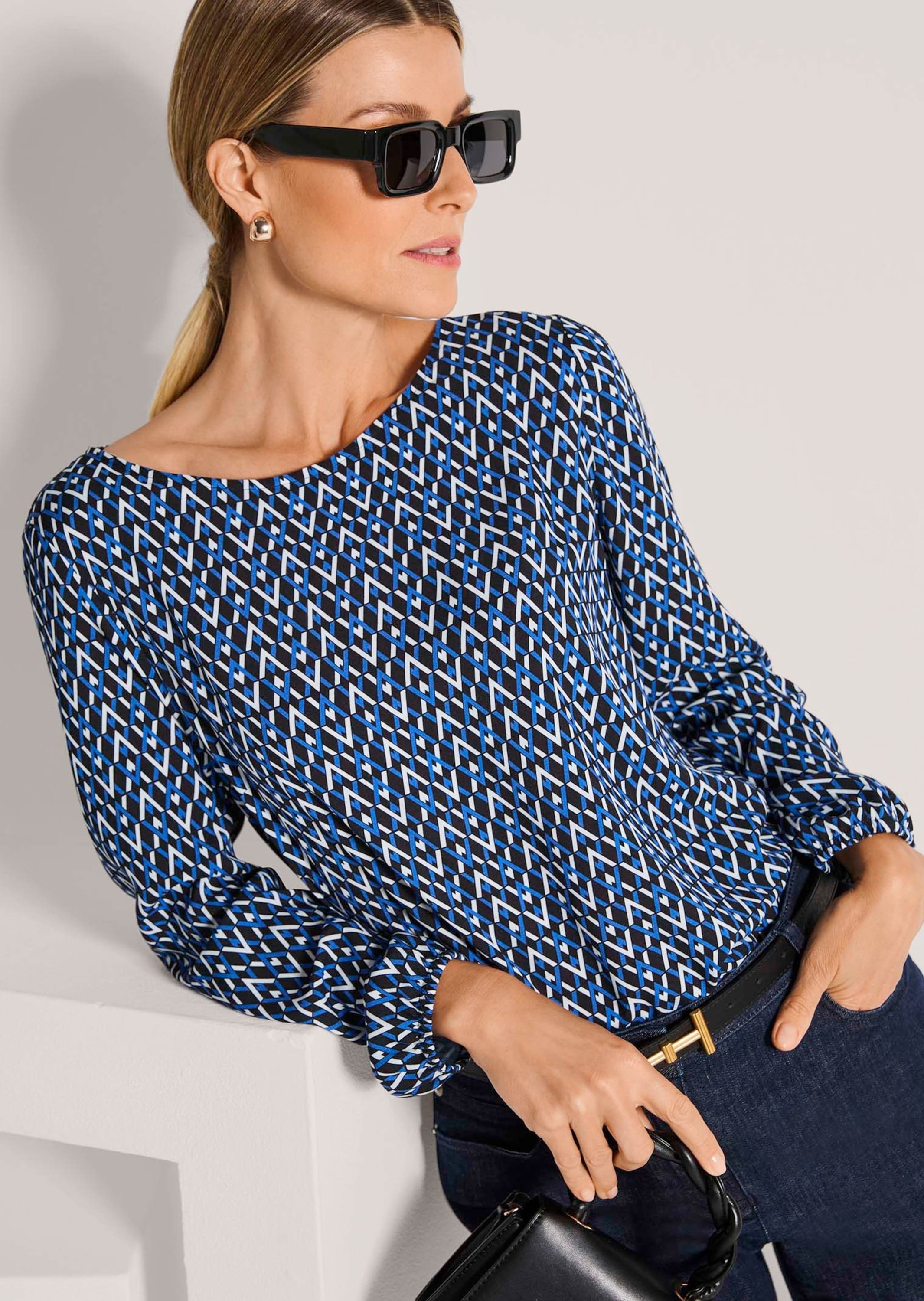 MADELEINE Schlupfbluse »Blusenshirt Viskosebluse mit grafischem Muster« Zickzack-Muster