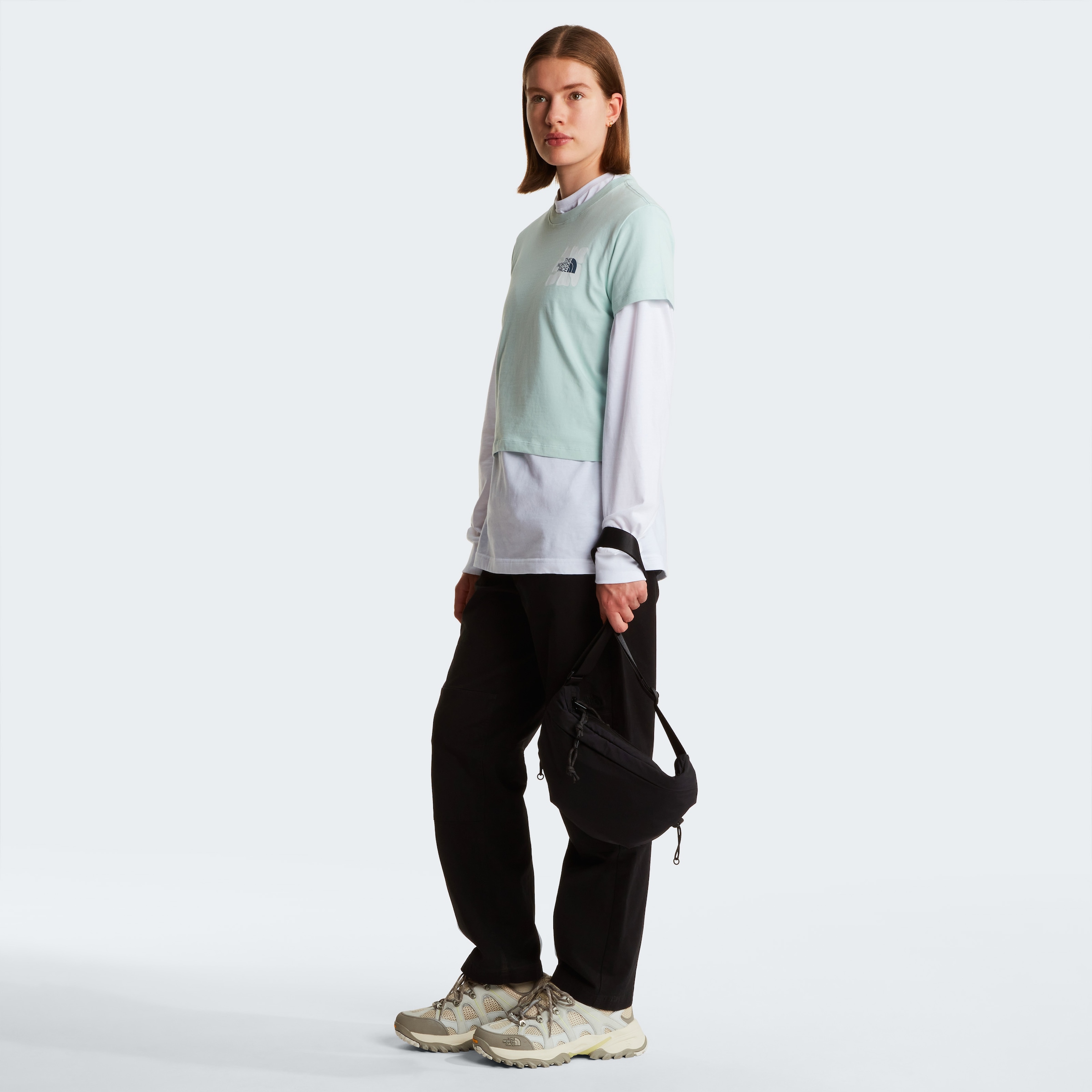 The North Face T-Shirt »W SUN REGULAR SHORT SLEEVE CUTIE TEE-GRAPHIC« sportlicher Stil, Kurzarm, für vielseitige Aktivitäten