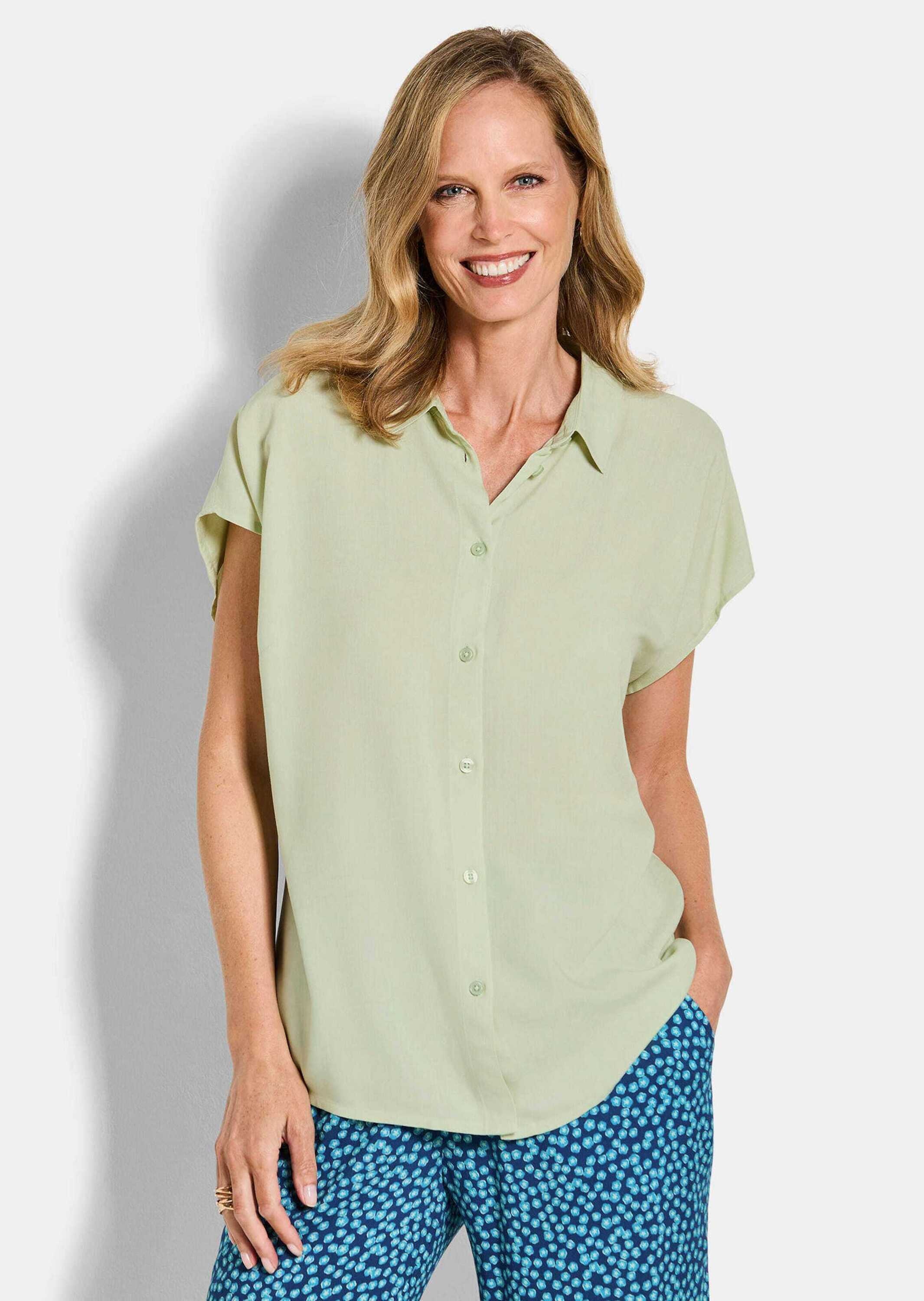 GOLDNER Kurzarmbluse »Viskosebluse mit Hemdkragen« Sattel am Rückteil mit Kellerfalte