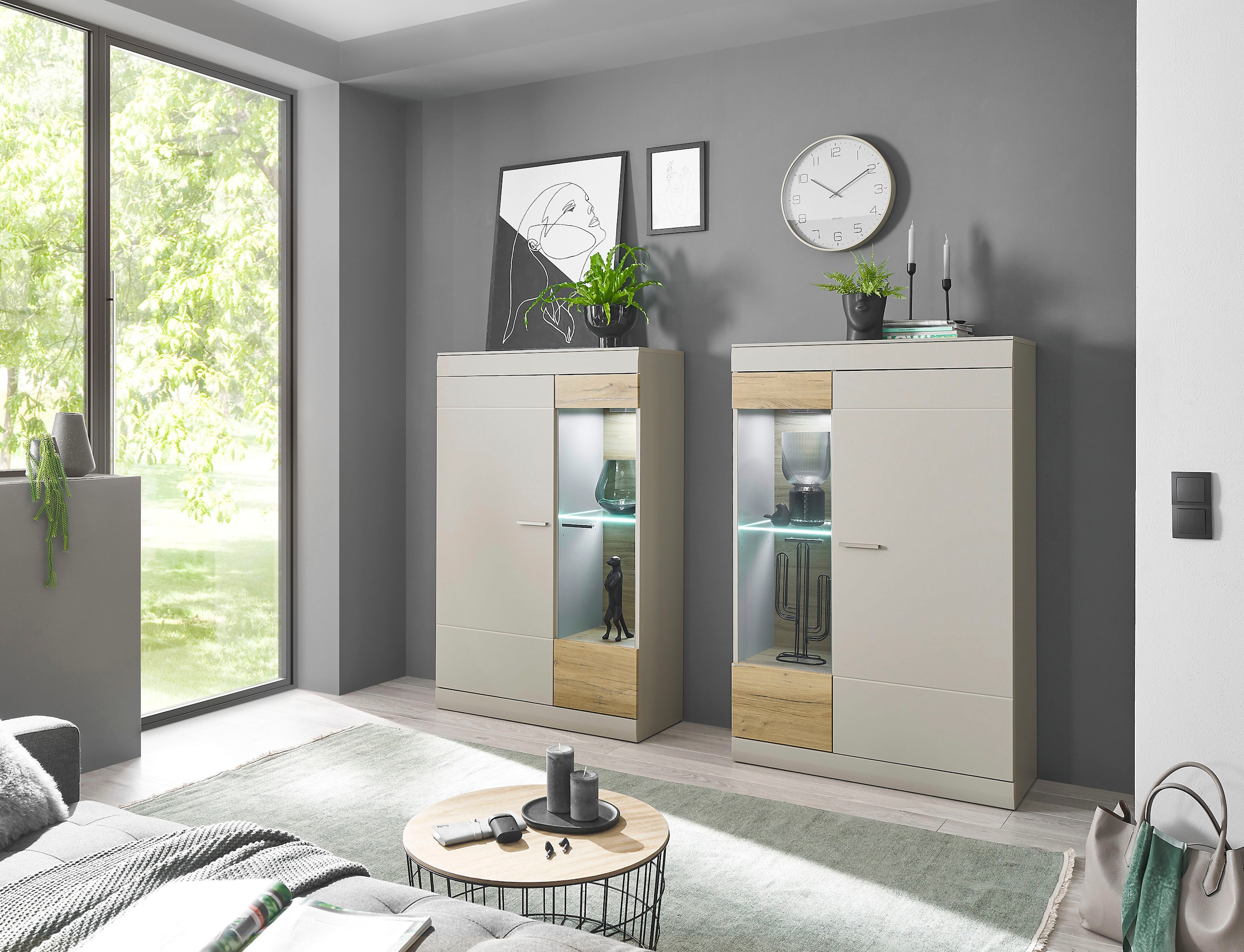 INOSIGN Vitrine »SCARA«, mit Applikation Zinneiche Dekor, Breite 90 cm, mit Softclose-Funktion