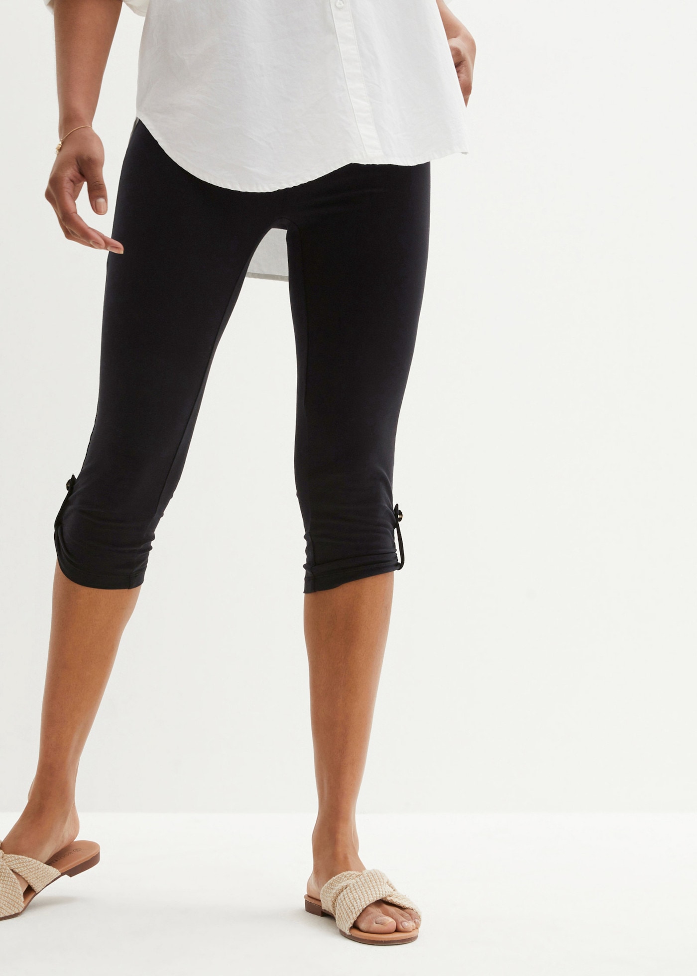 bonprix Caprileggings  Skinny Fit, mit seitlichem Knopf-Detail, aus Baumwollmaterial