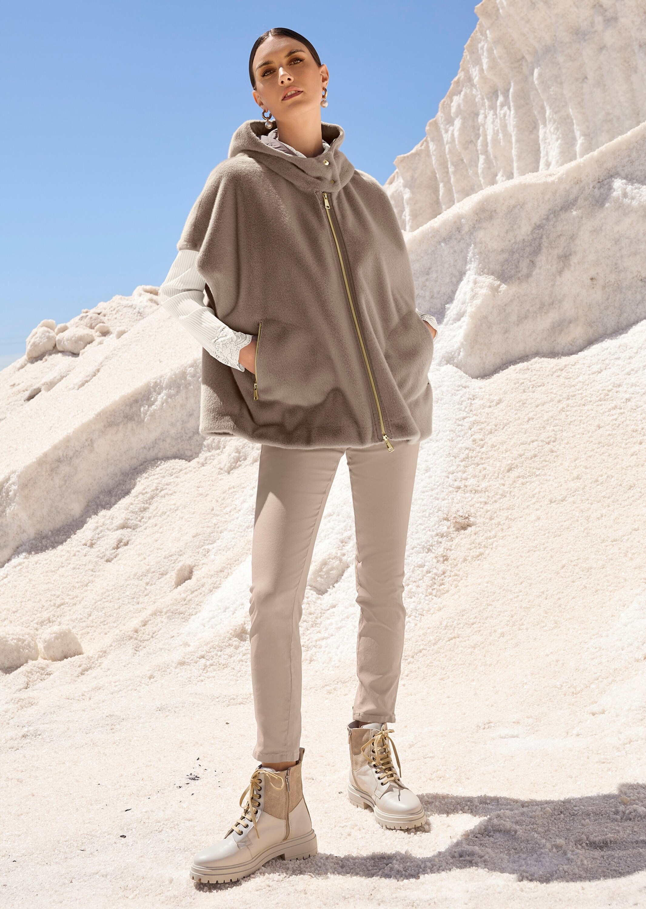 MADELEINE Cape »Poncho-Jacke Webpelz-Poncho mit Kapuze«