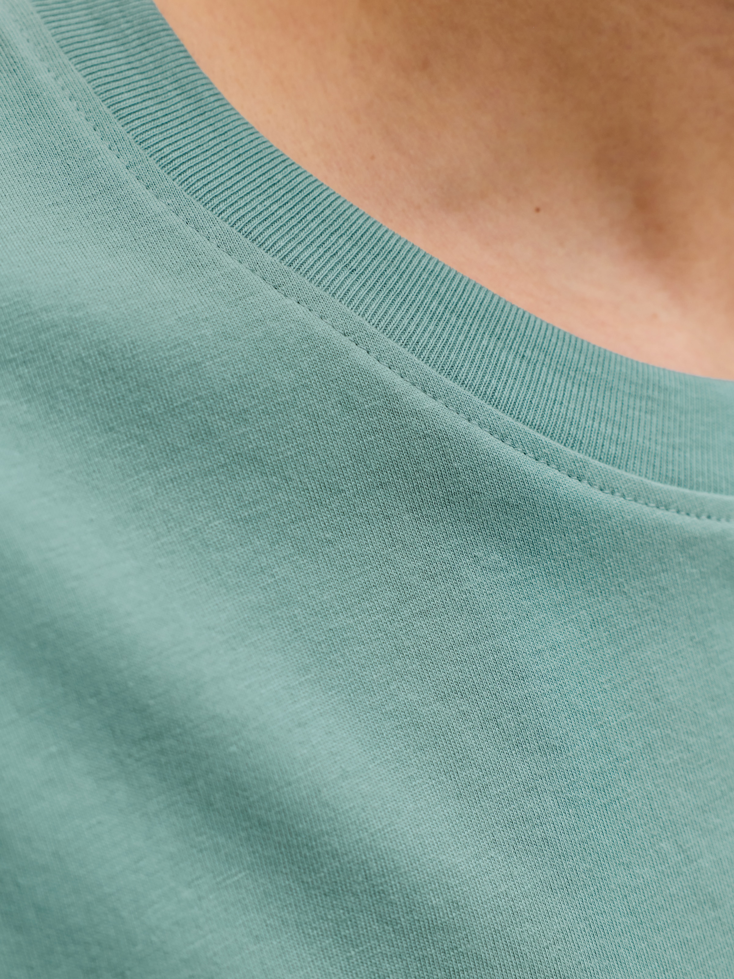 Jack & Jones PlusSize Rundhalsshirt »JJHONOLULU SHAPE TEE SS CREW NECK PLS«