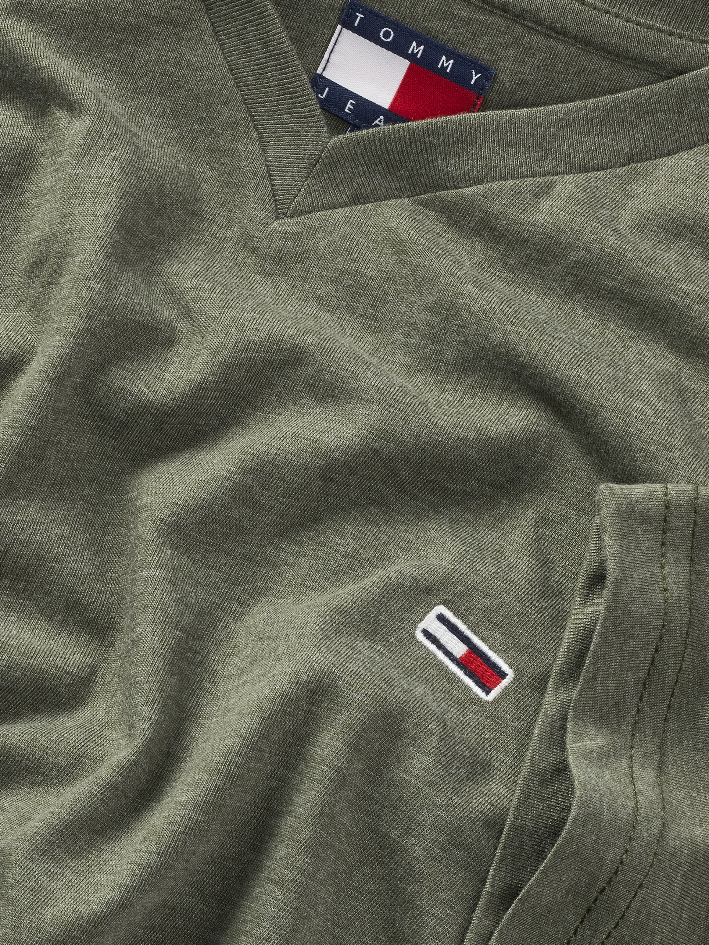 Tommy Jeans T-Shirt »TJM XSLIM JASPE VNECK TEE EXT«, in Melange-Optik
