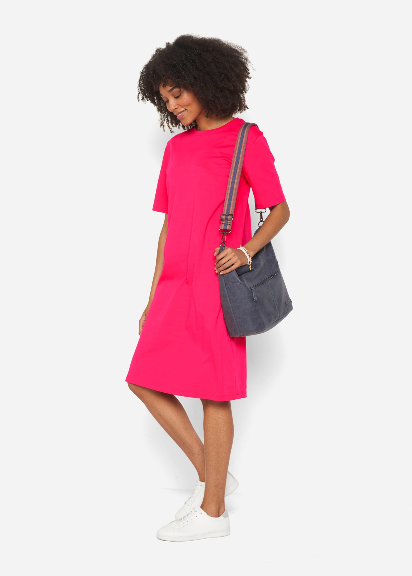 bonprix Shirtkleid »Oversize-T-Shirtkleid aus reiner Baumwolle (2er Pack)« Packung, 2 Stk. tlg. für Alltag, mit Rundhalsausschnitt, Kurzarm, Oversize Passform