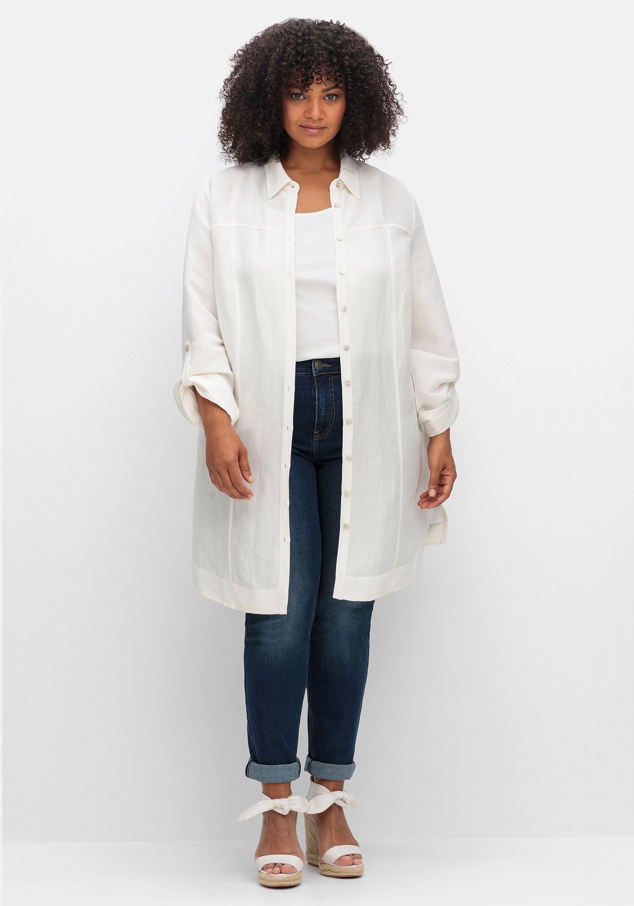 Sheego Longbluse »Longbluse in Leinenoptik, mit Gummizug hinten«