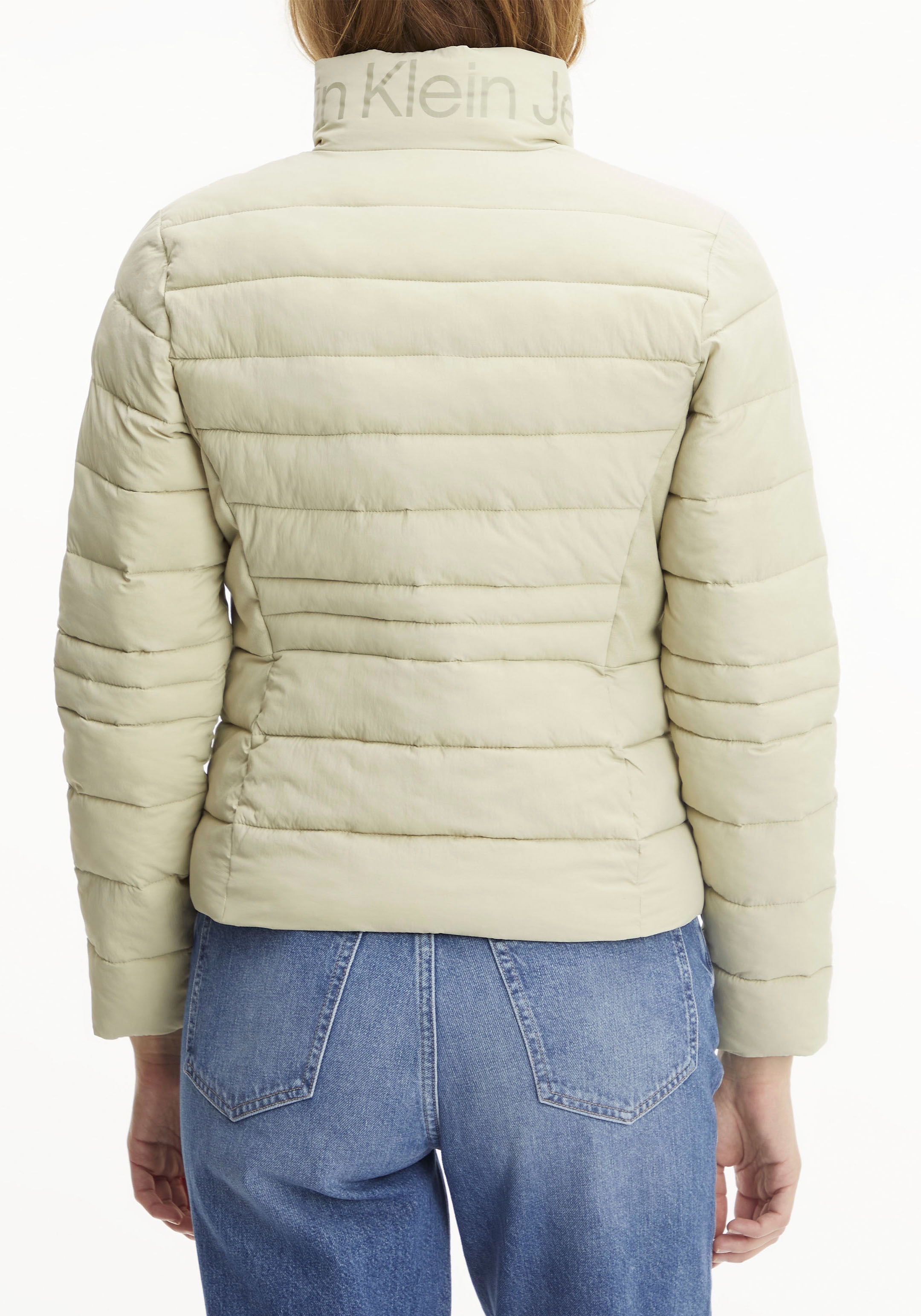 Calvin Klein Jeans PADDED Steppjacke Stehkragen JACKET«, im LW CK-Schriftzug OTTO mit Online »LOGO COLLAR am Shop