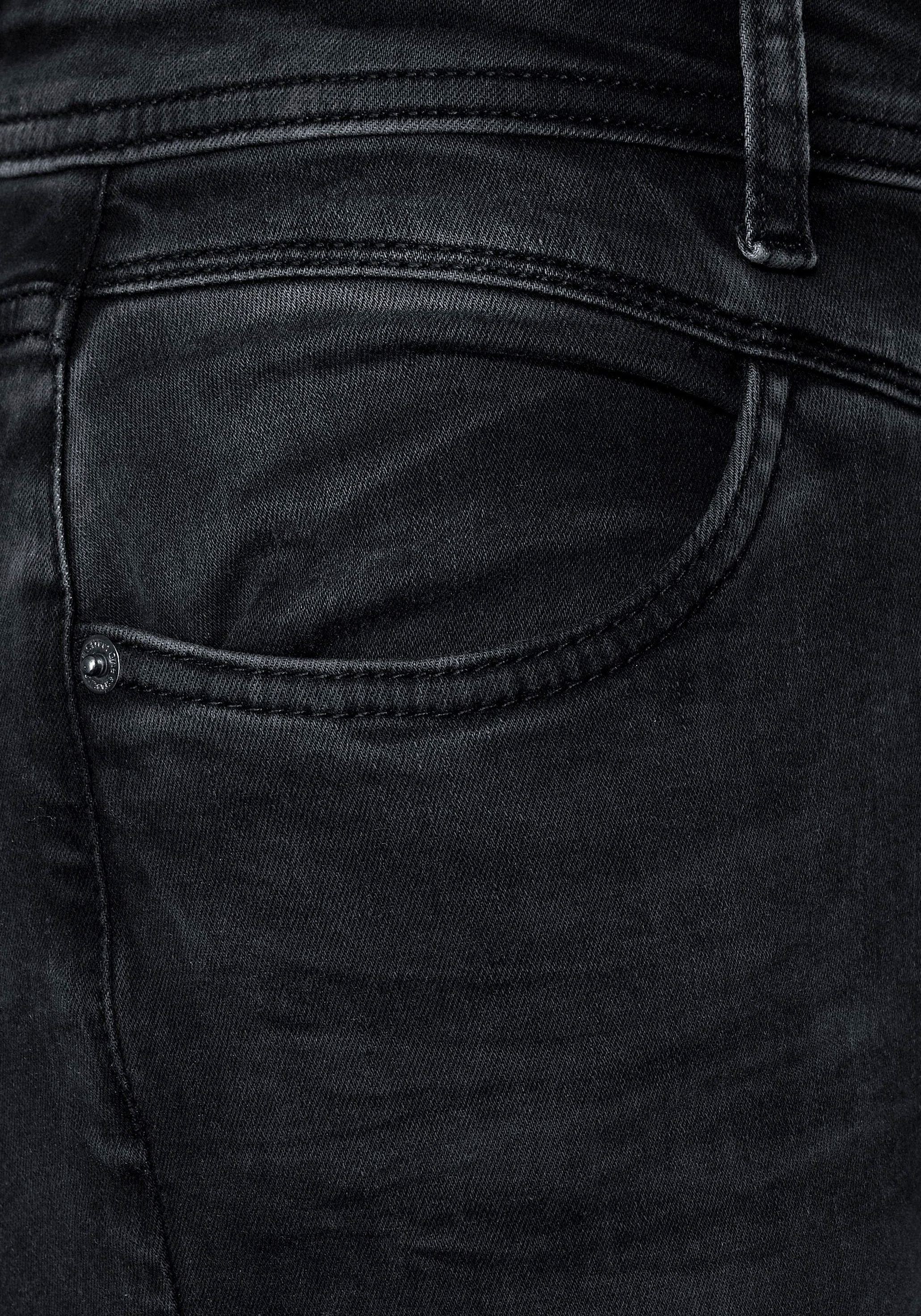 STREET ONE Slim-fit-Jeans »Style Jane«, mit klassischen Nieten an den  Taschen online bei OTTO